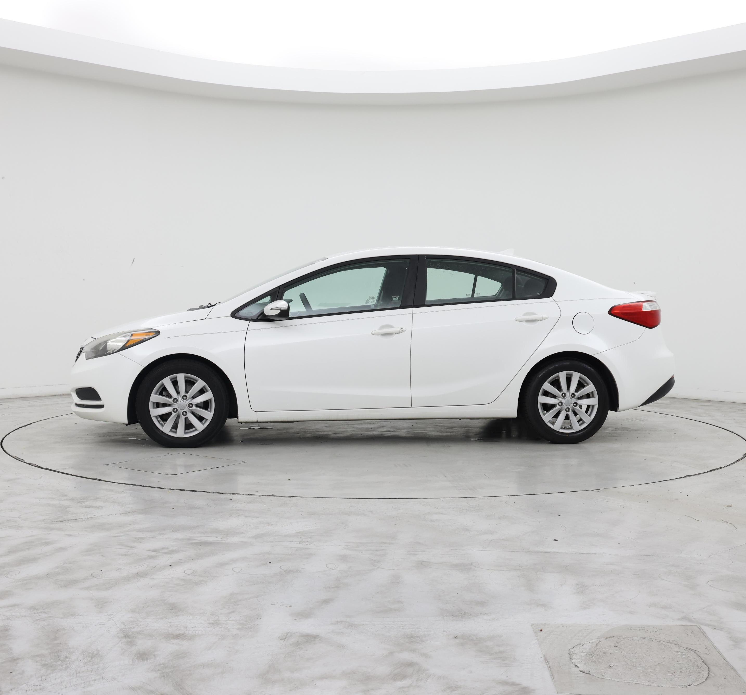 Thumbnail: 2016 Kia Forte - 3