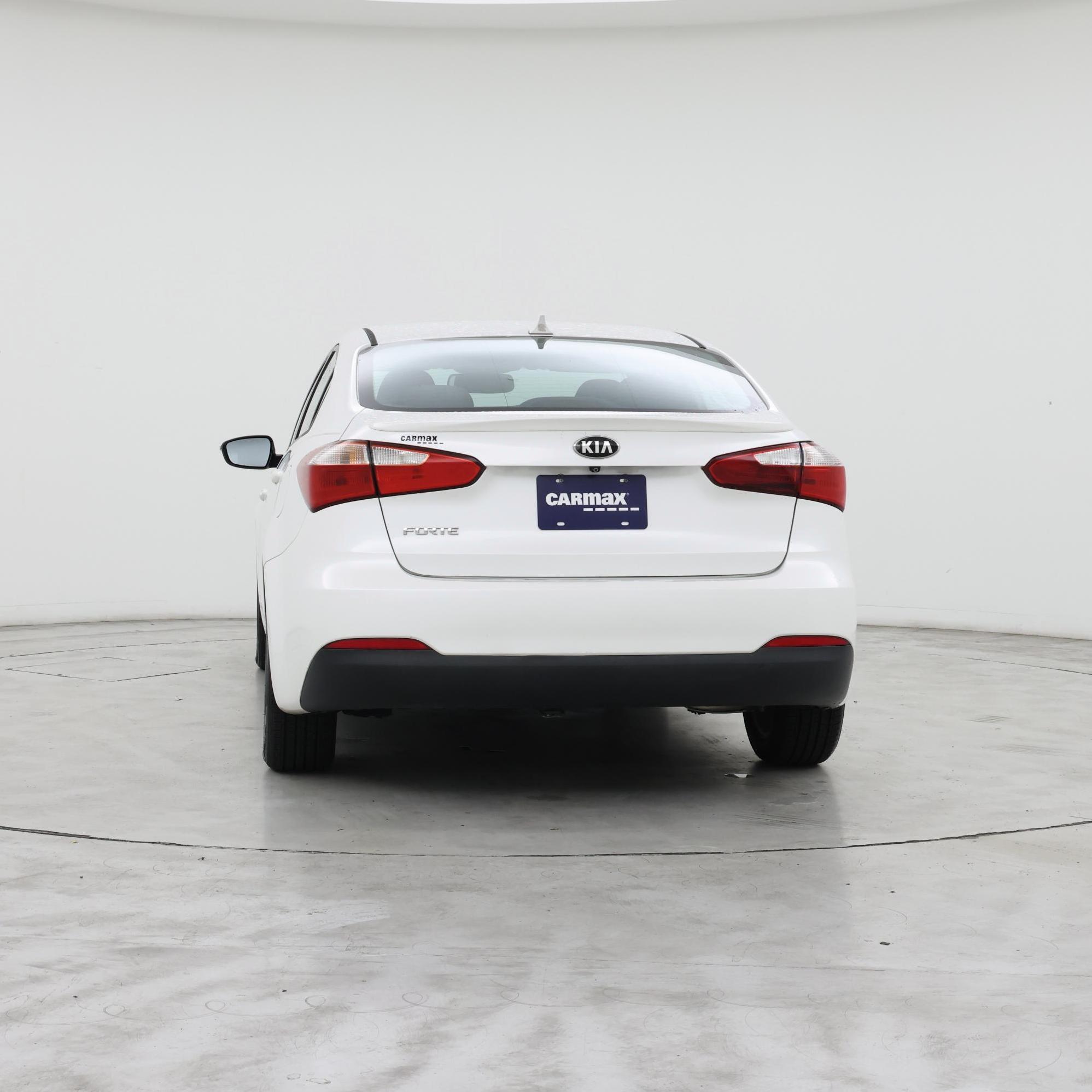 Thumbnail: 2016 Kia Forte - 6