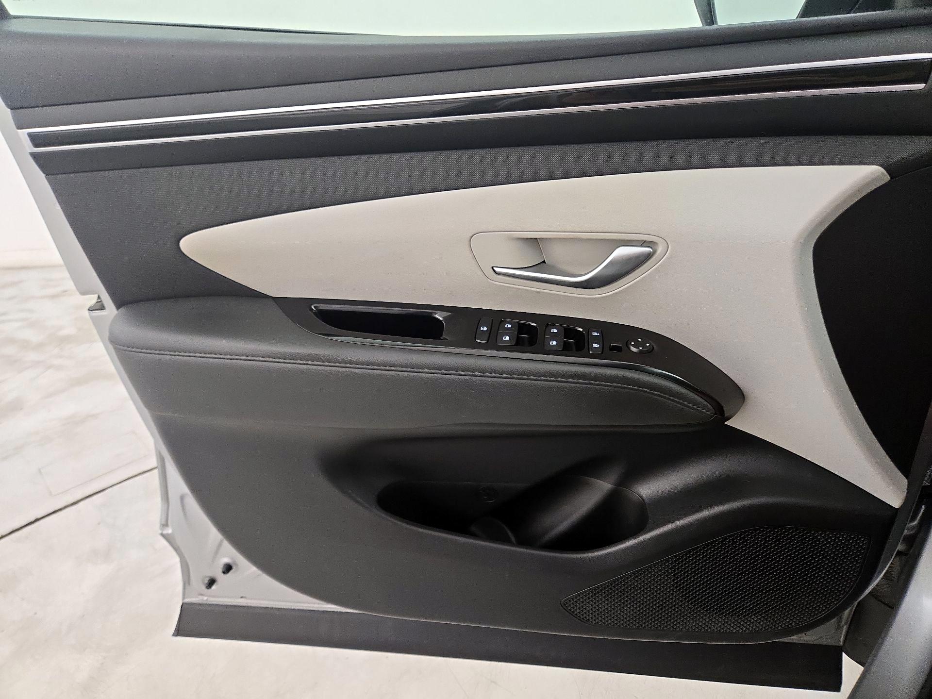 Thumbnail: 2022 Hyundai Tucson - 12