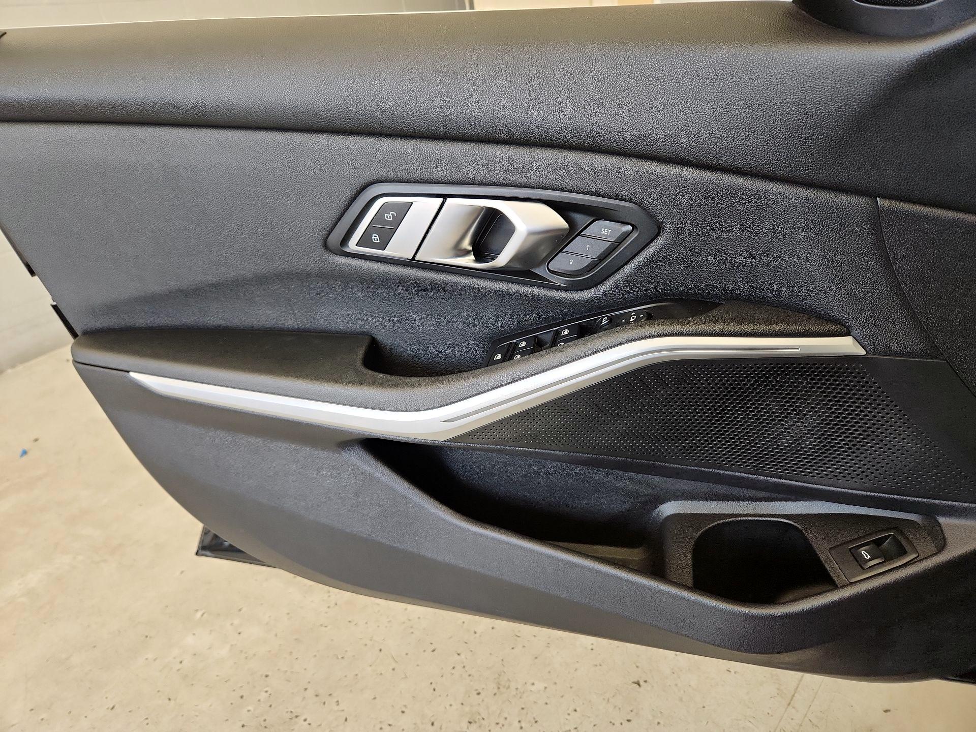 Thumbnail: 2020 BMW 3 Series - 12