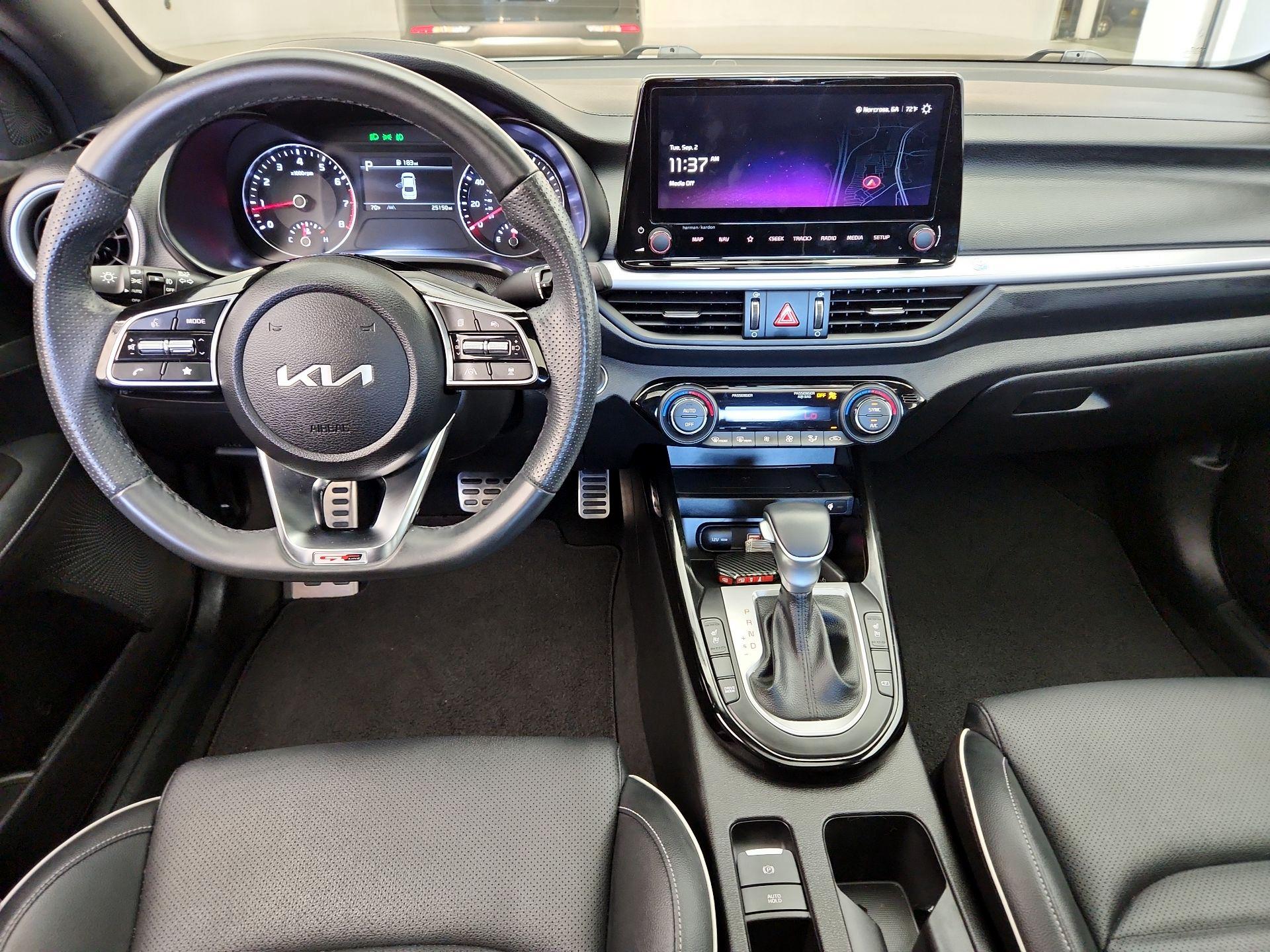 Thumbnail: 2023 Kia Forte - 9