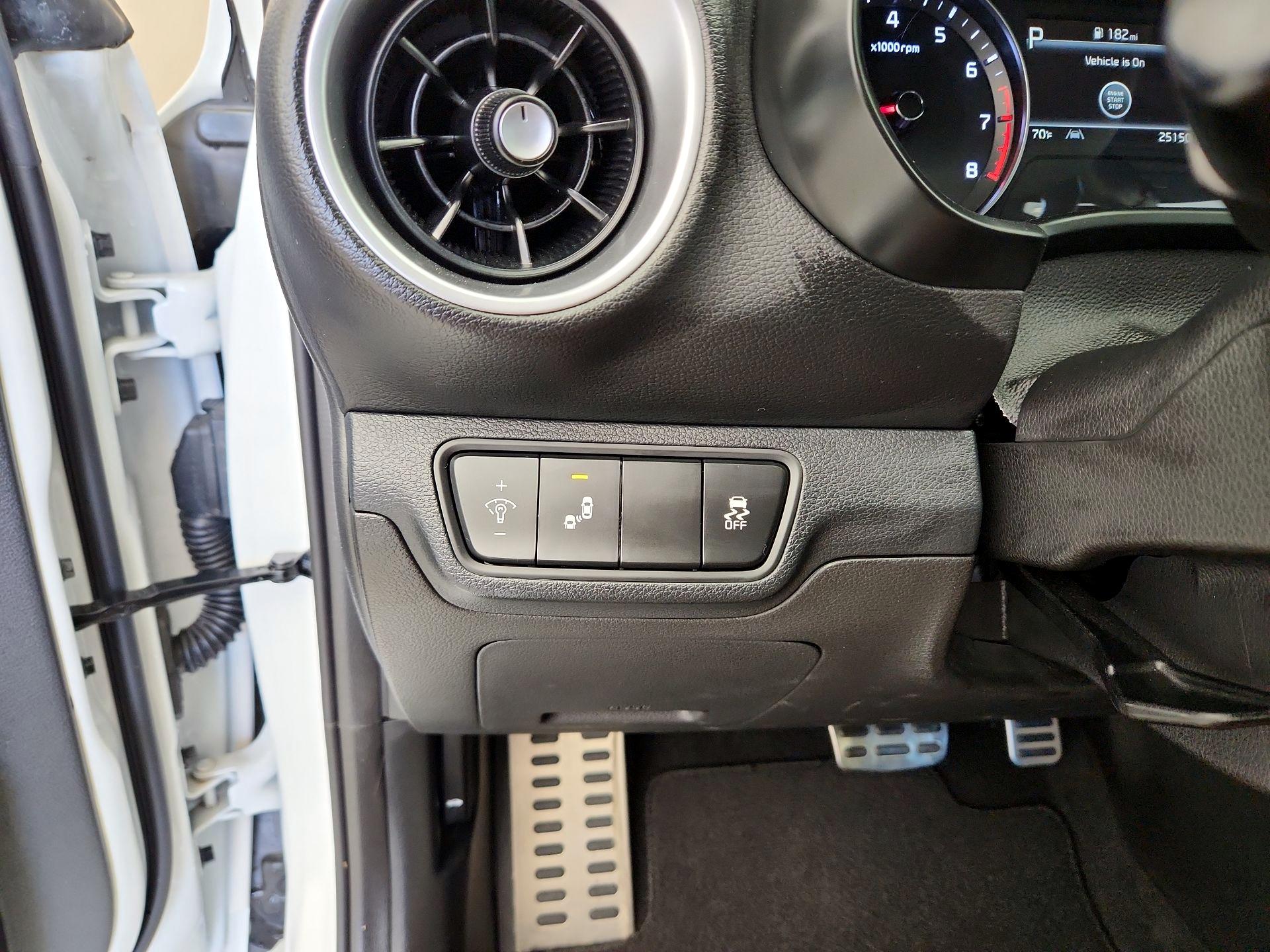 Thumbnail: 2023 Kia Forte - 13