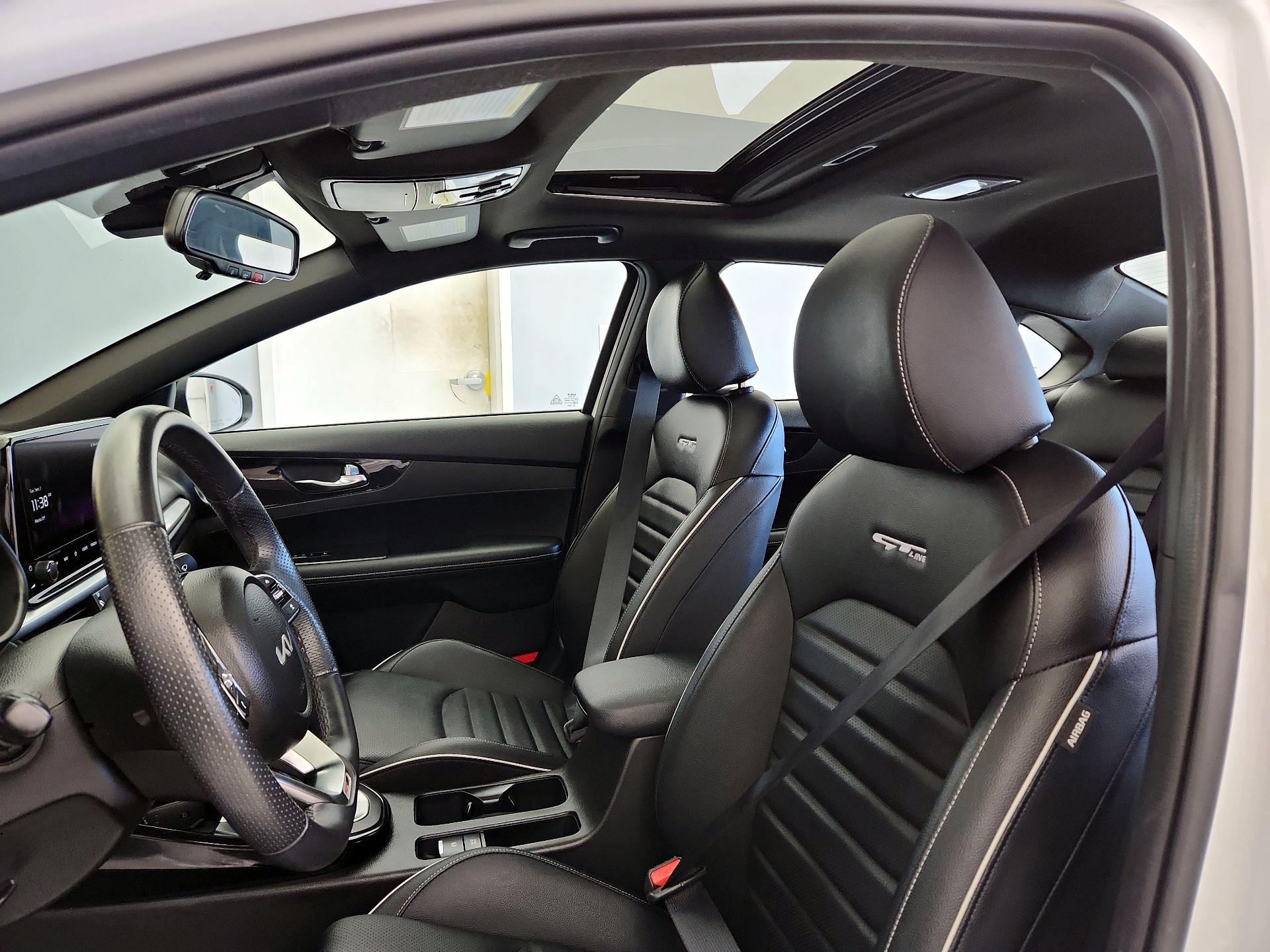 Thumbnail: 2023 Kia Forte - 20