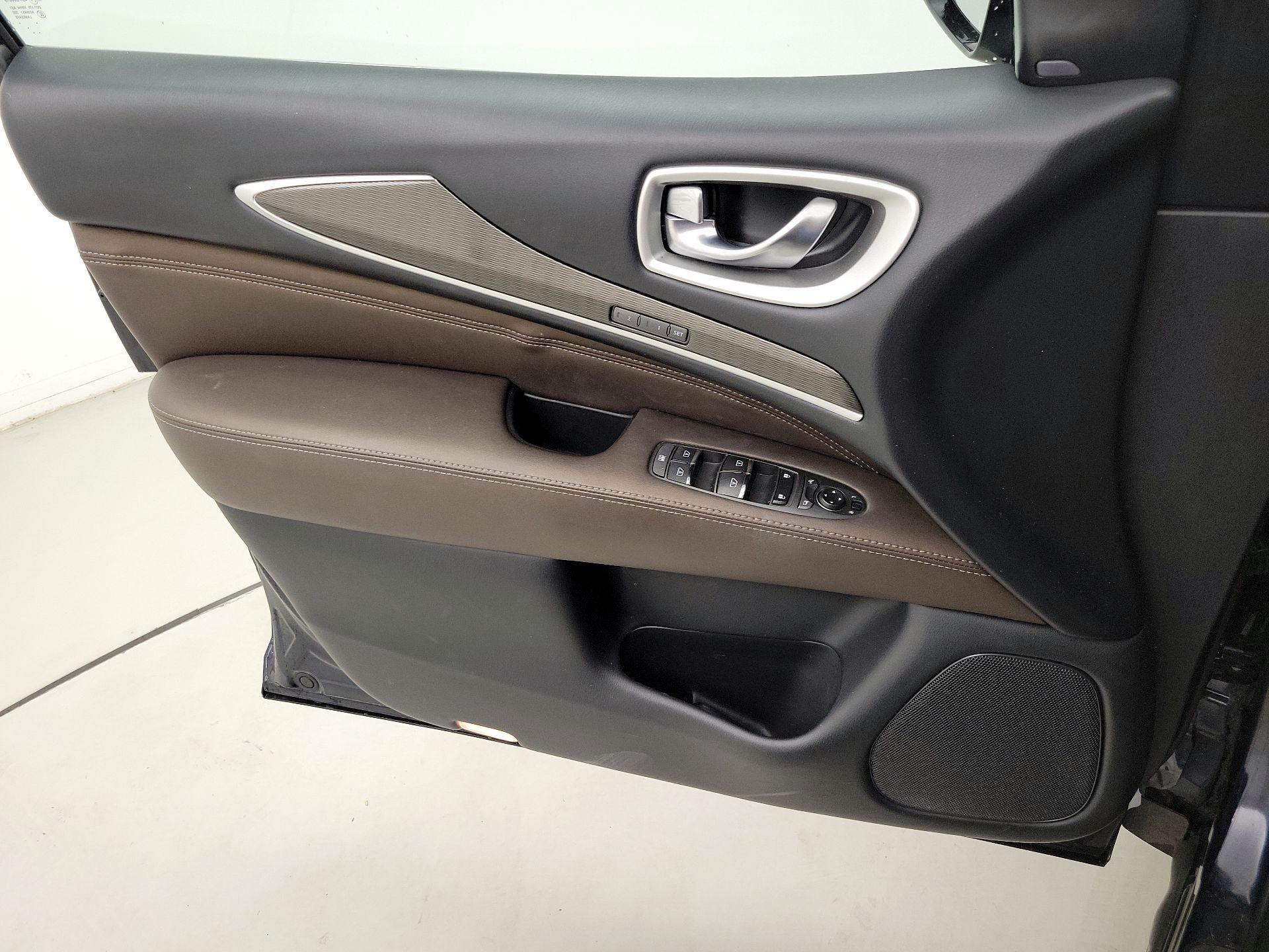 Thumbnail: 2020 INFINITI QX60 - 12