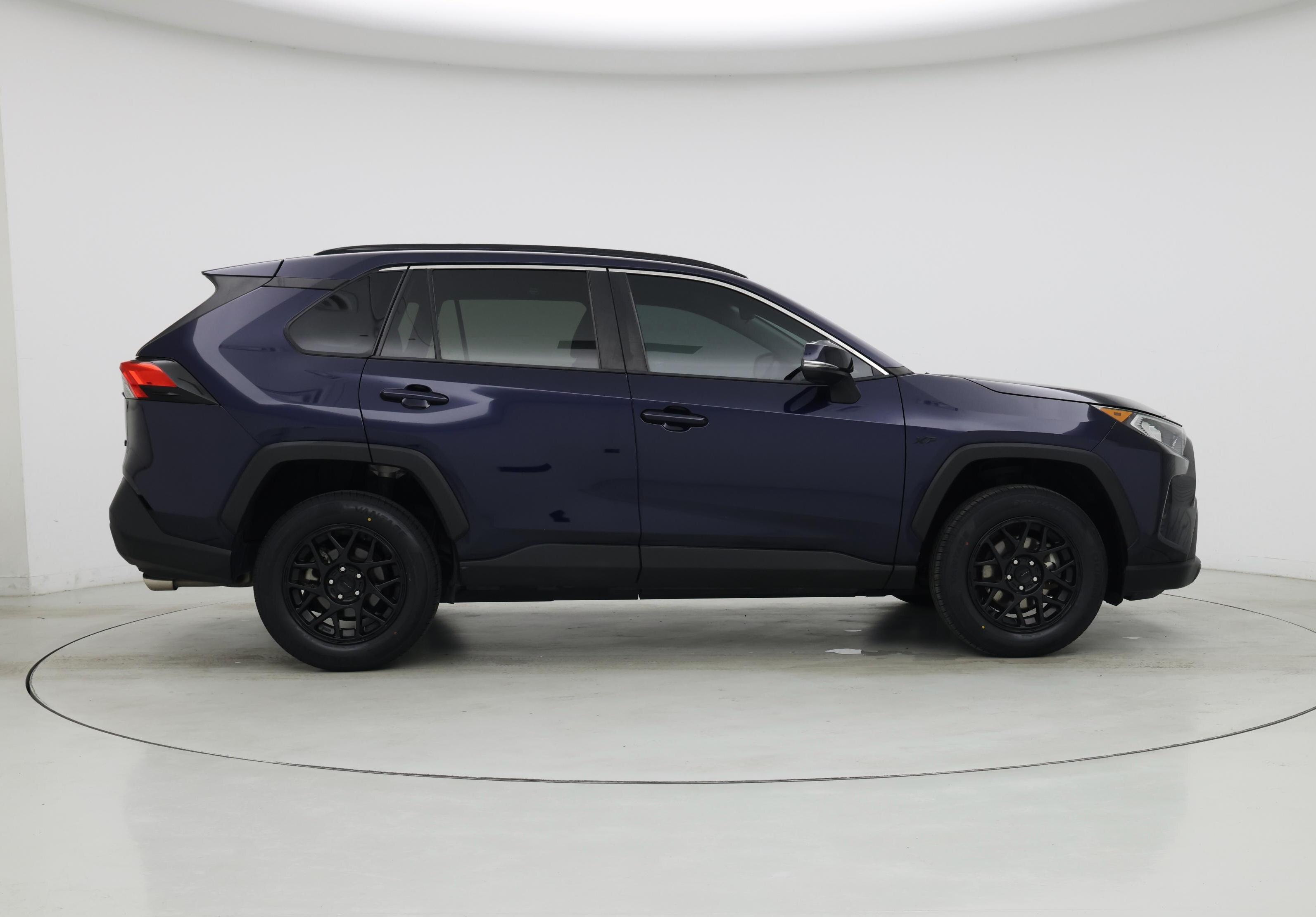 Thumbnail: 2021 Toyota RAV4 - 7