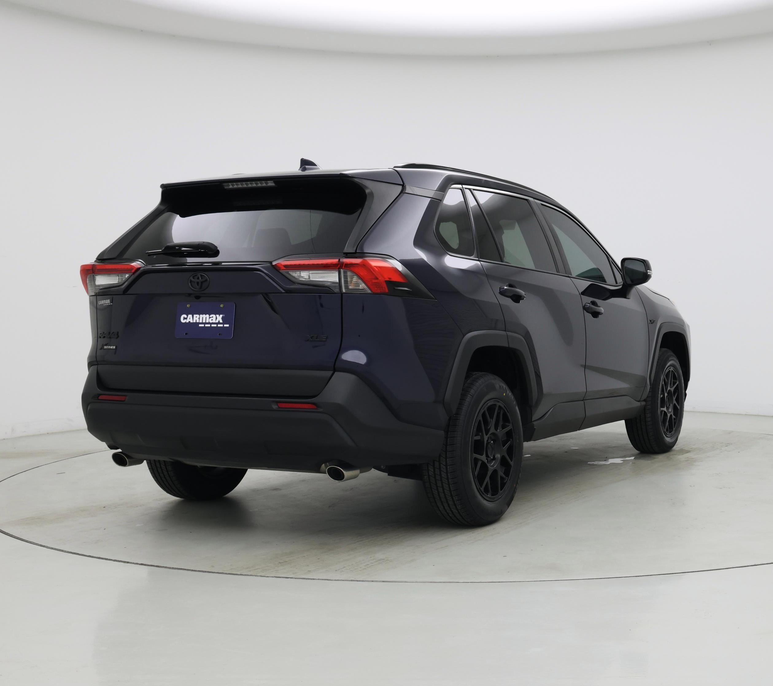 Thumbnail: 2021 Toyota RAV4 - 8
