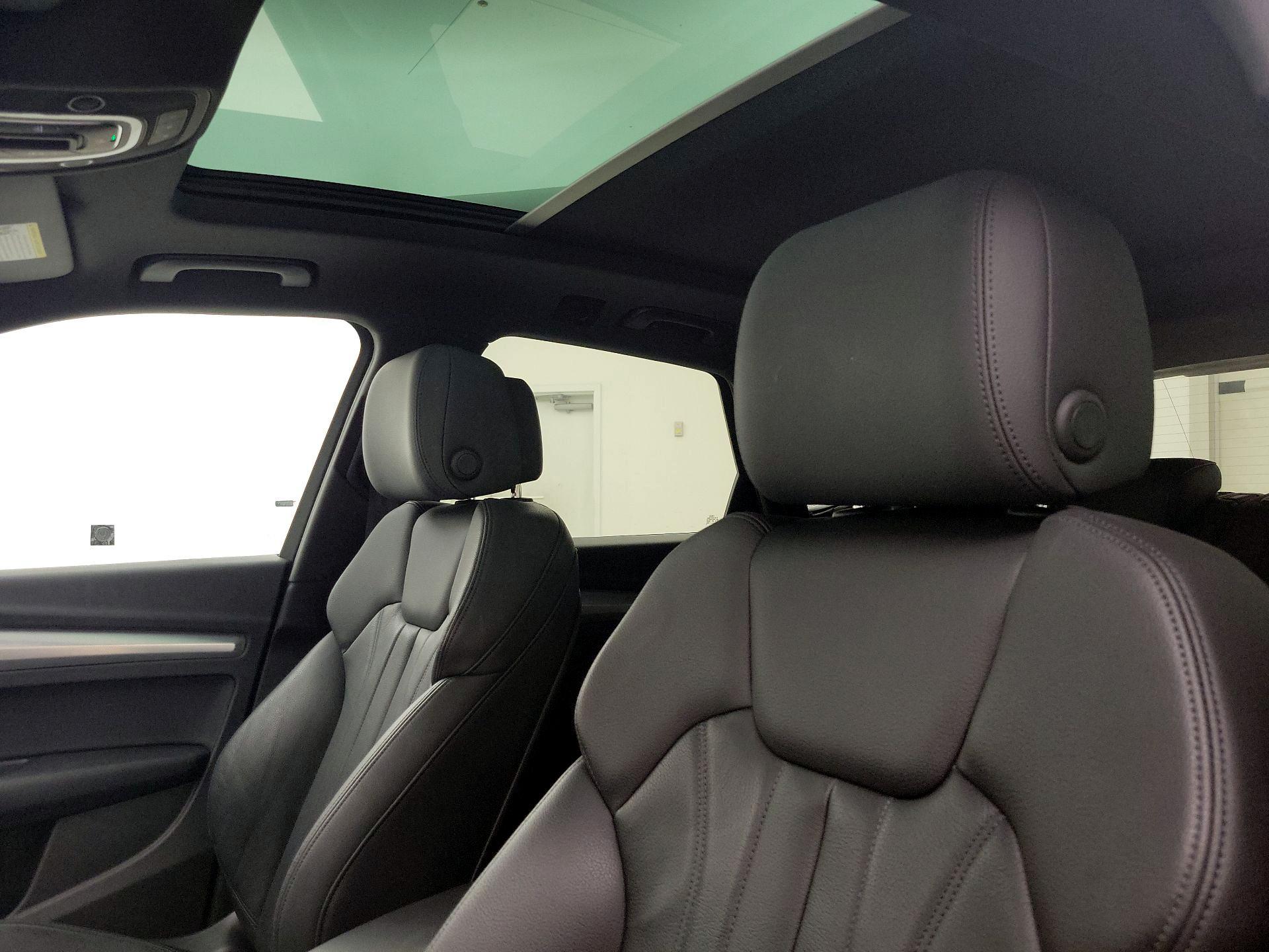 Thumbnail: 2020 Audi Q5 - 19