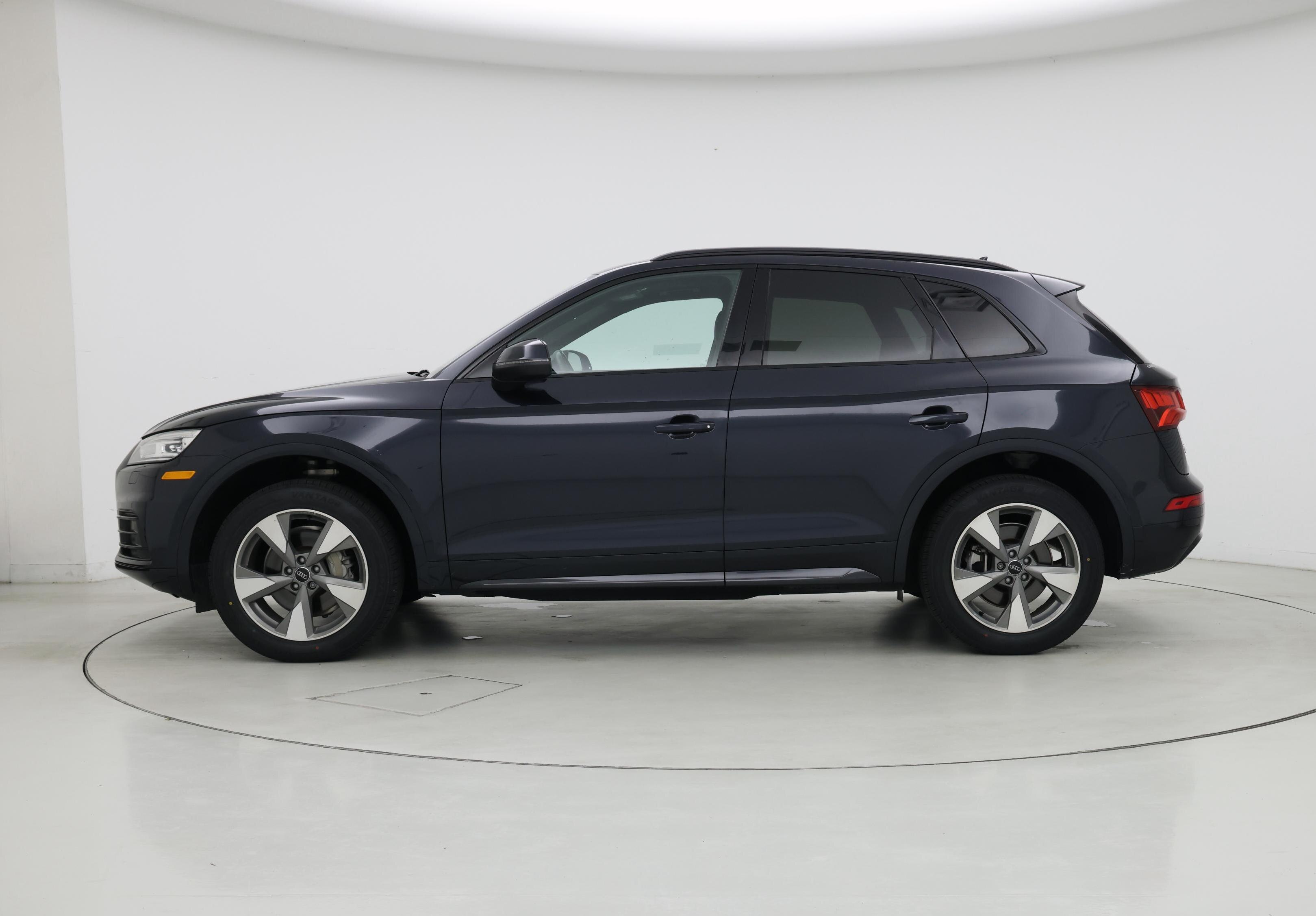 Thumbnail: 2020 Audi Q5 - 3