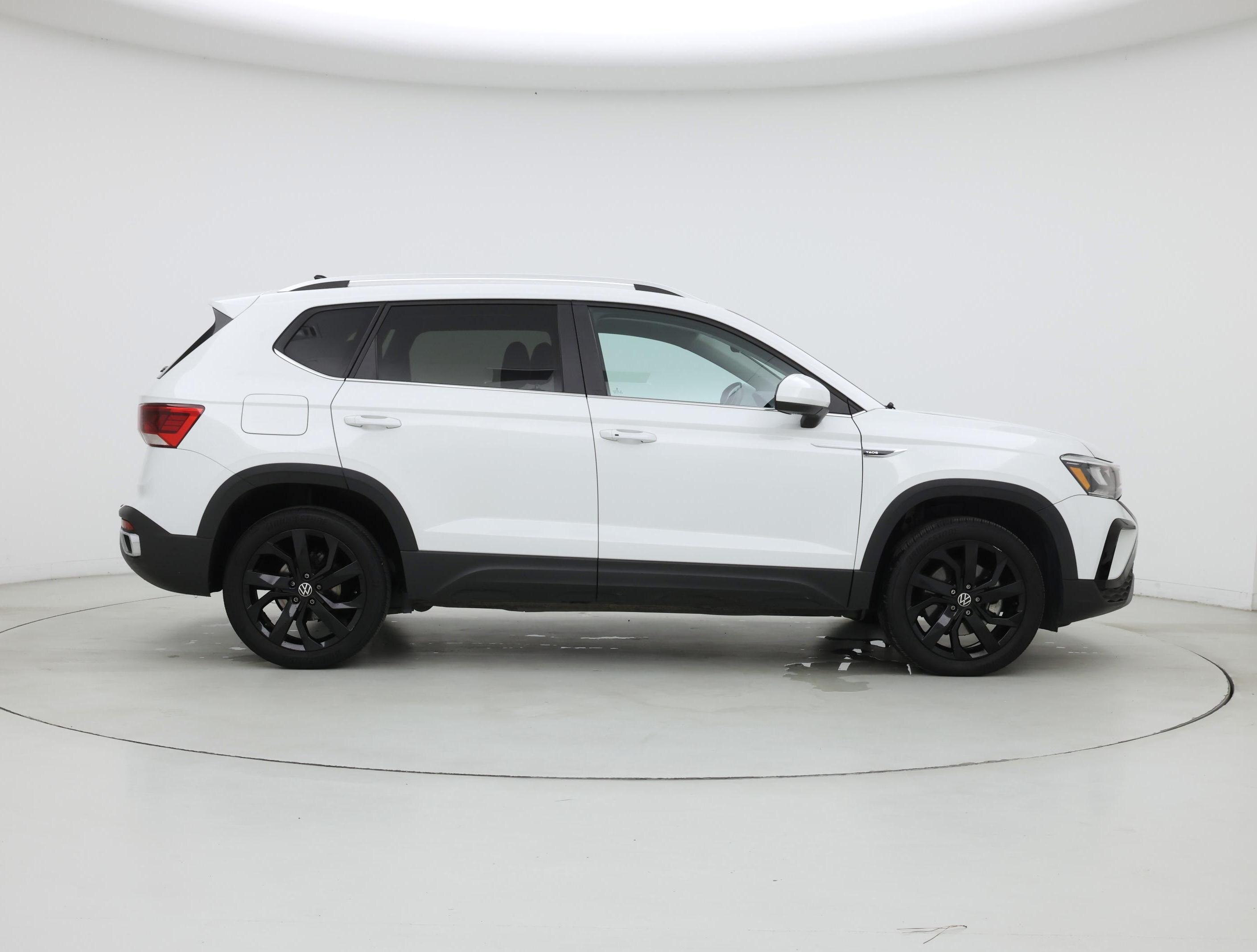 Thumbnail: 2022 Volkswagen Taos - 7