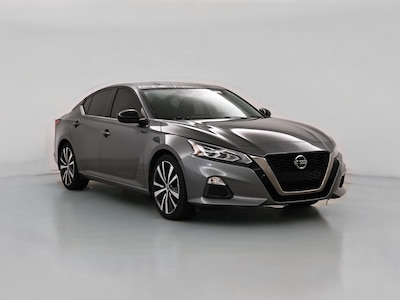 Gray 2022 Nissan Altima SR