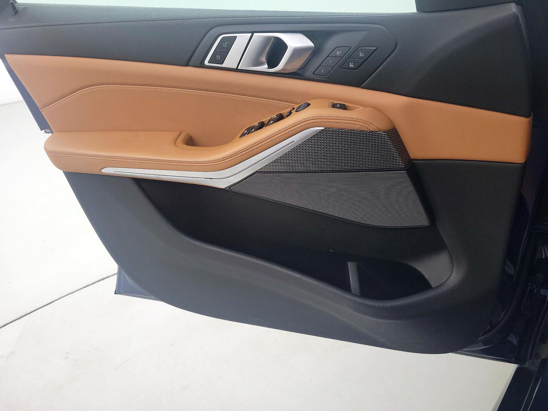 Thumbnail: 2021 BMW X5 - 12