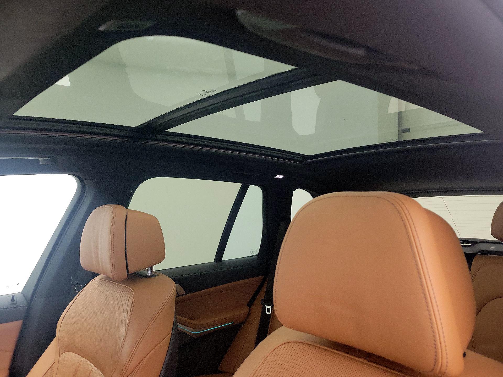 Thumbnail: 2021 BMW X5 - 20