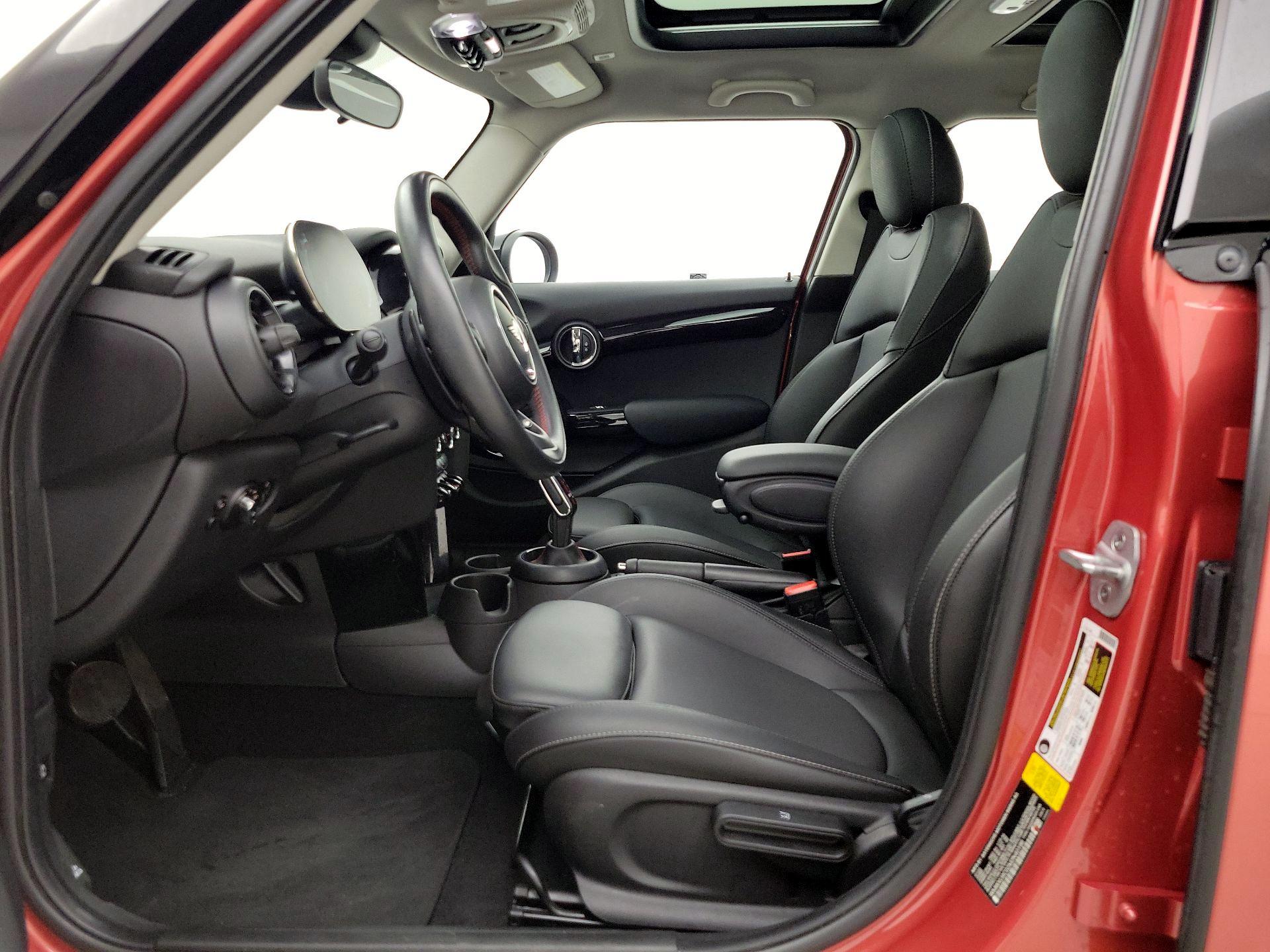 Thumbnail: 2021 MINI Cooper Hardtop - 11
