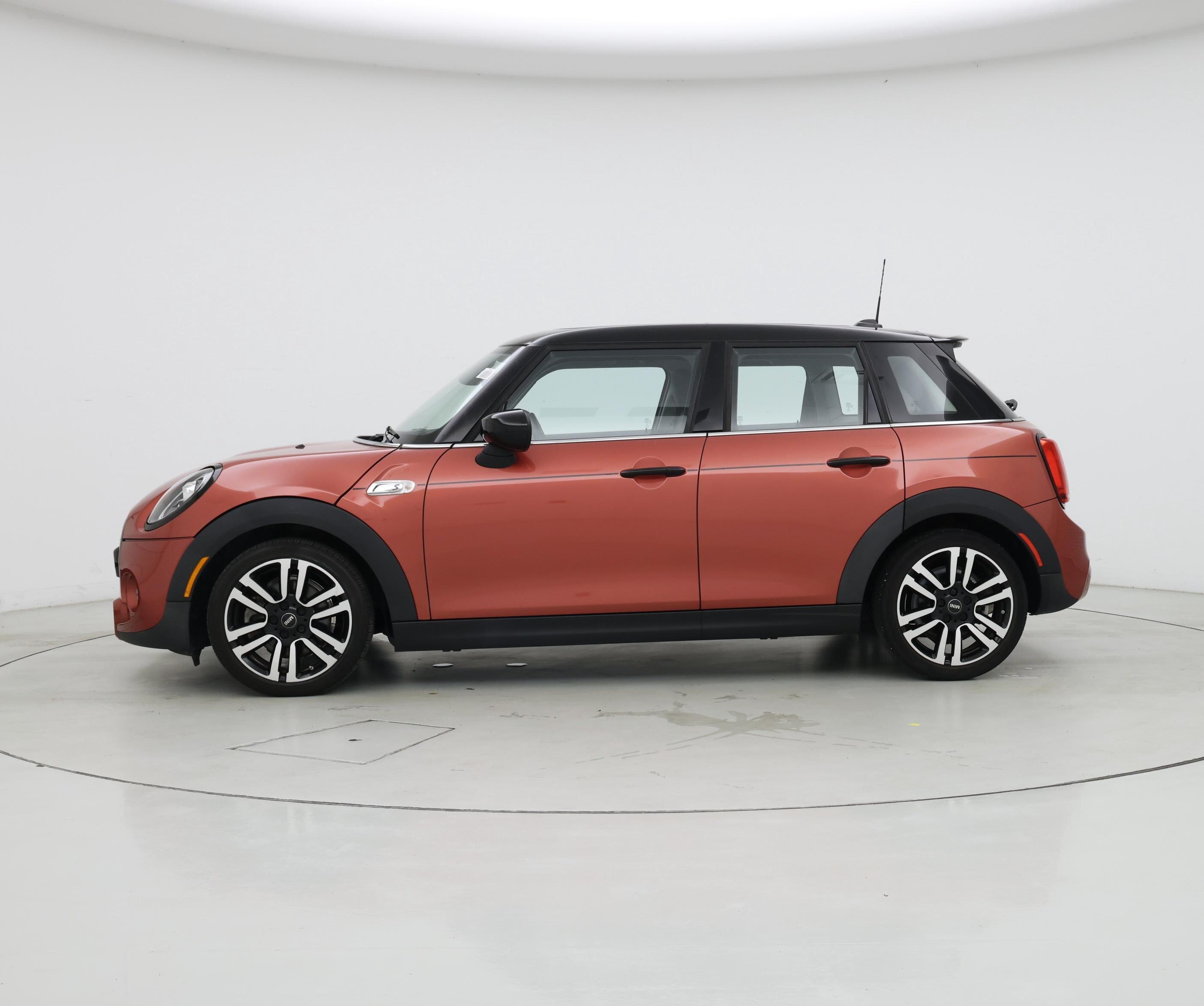Thumbnail: 2021 MINI Cooper Hardtop - 3