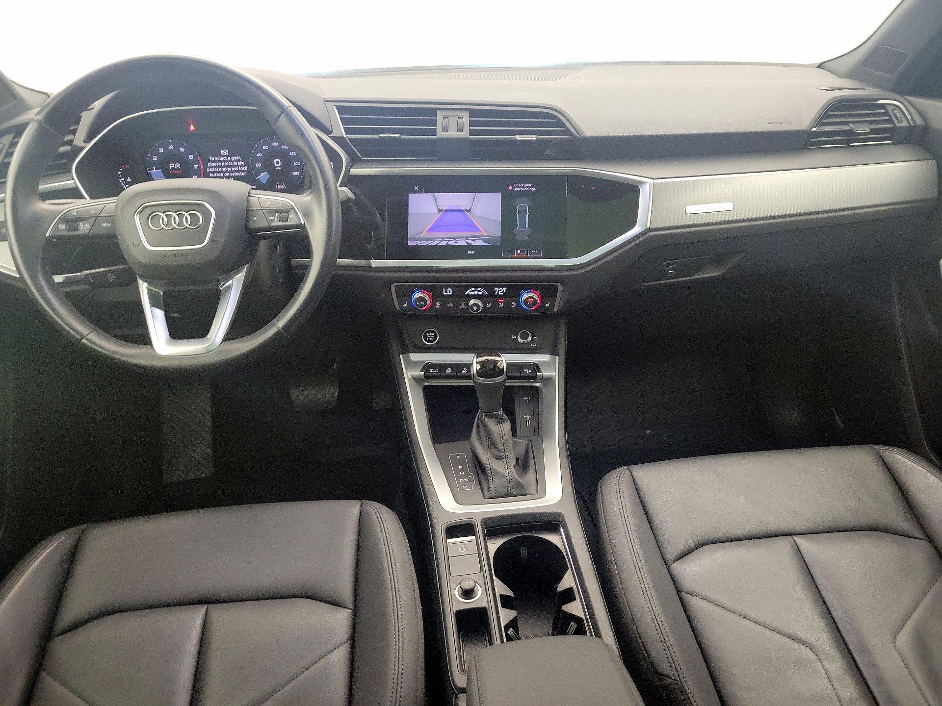 Thumbnail: 2021 Audi Q3 - 9