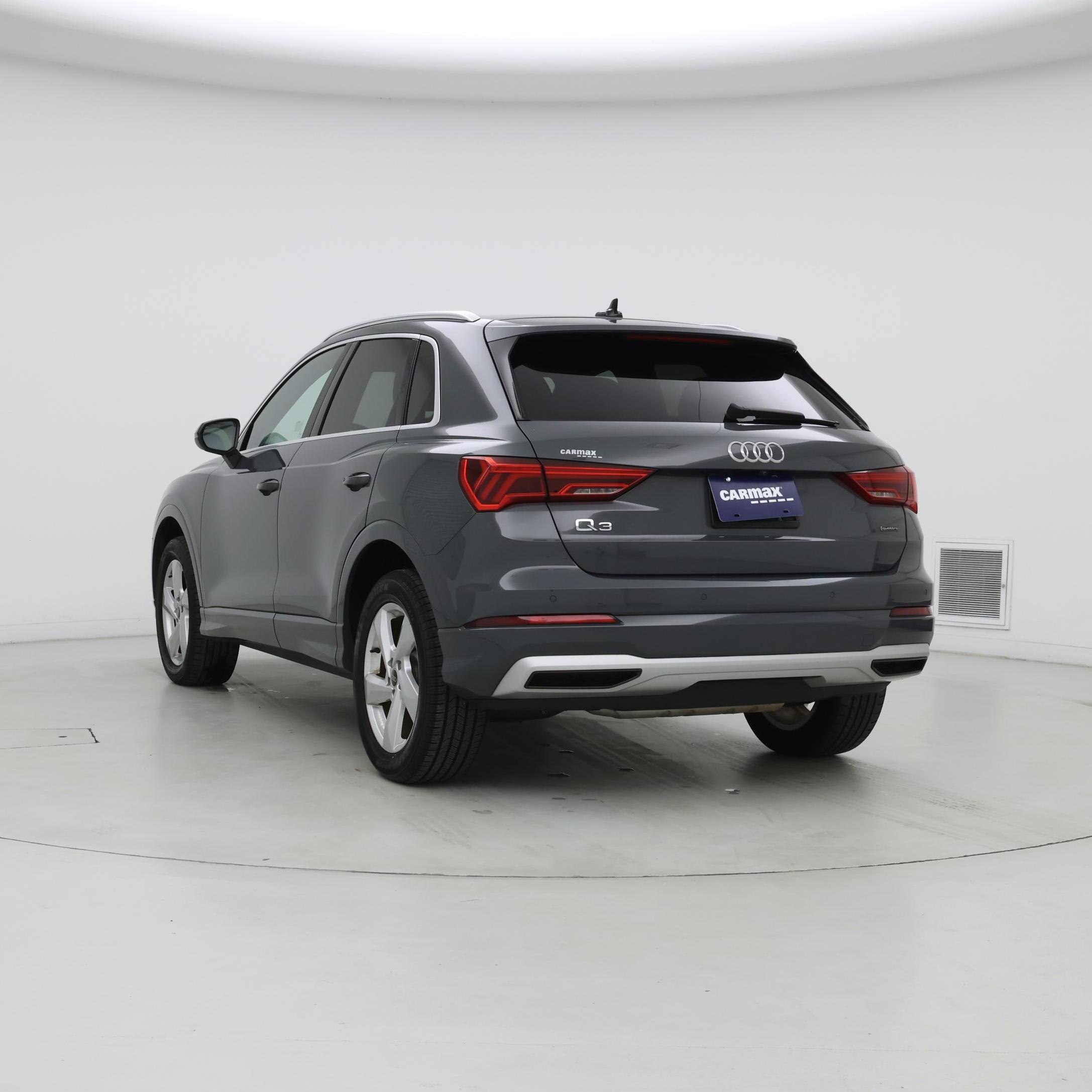 Thumbnail: 2021 Audi Q3 - 2