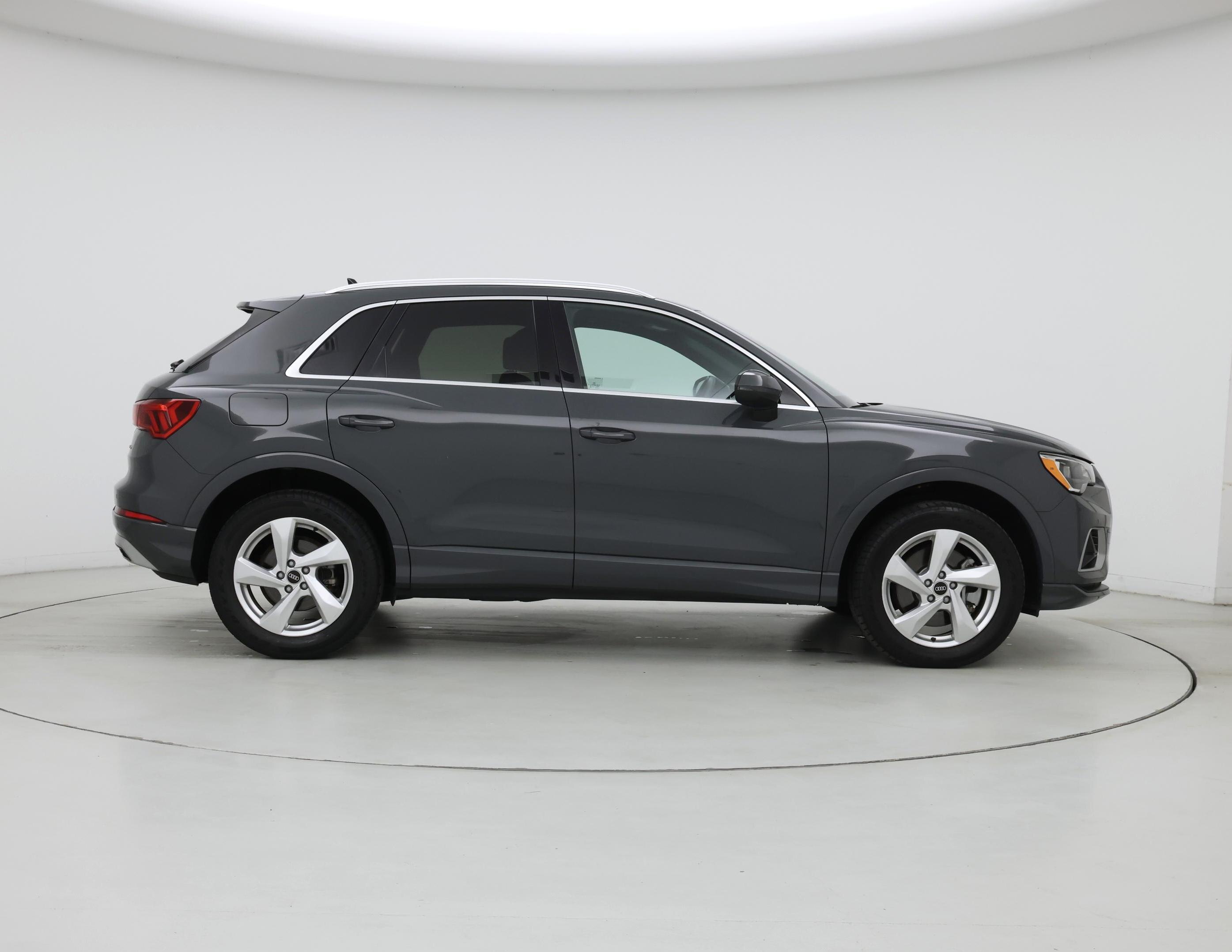 Thumbnail: 2021 Audi Q3 - 7
