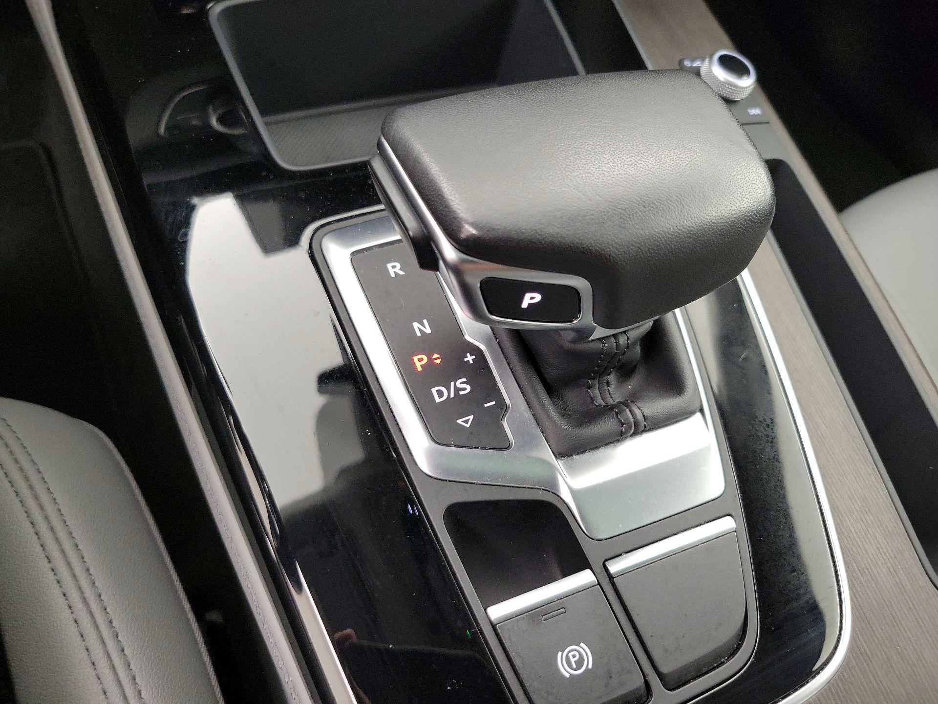 Thumbnail: 2022 Audi Q5 - 18