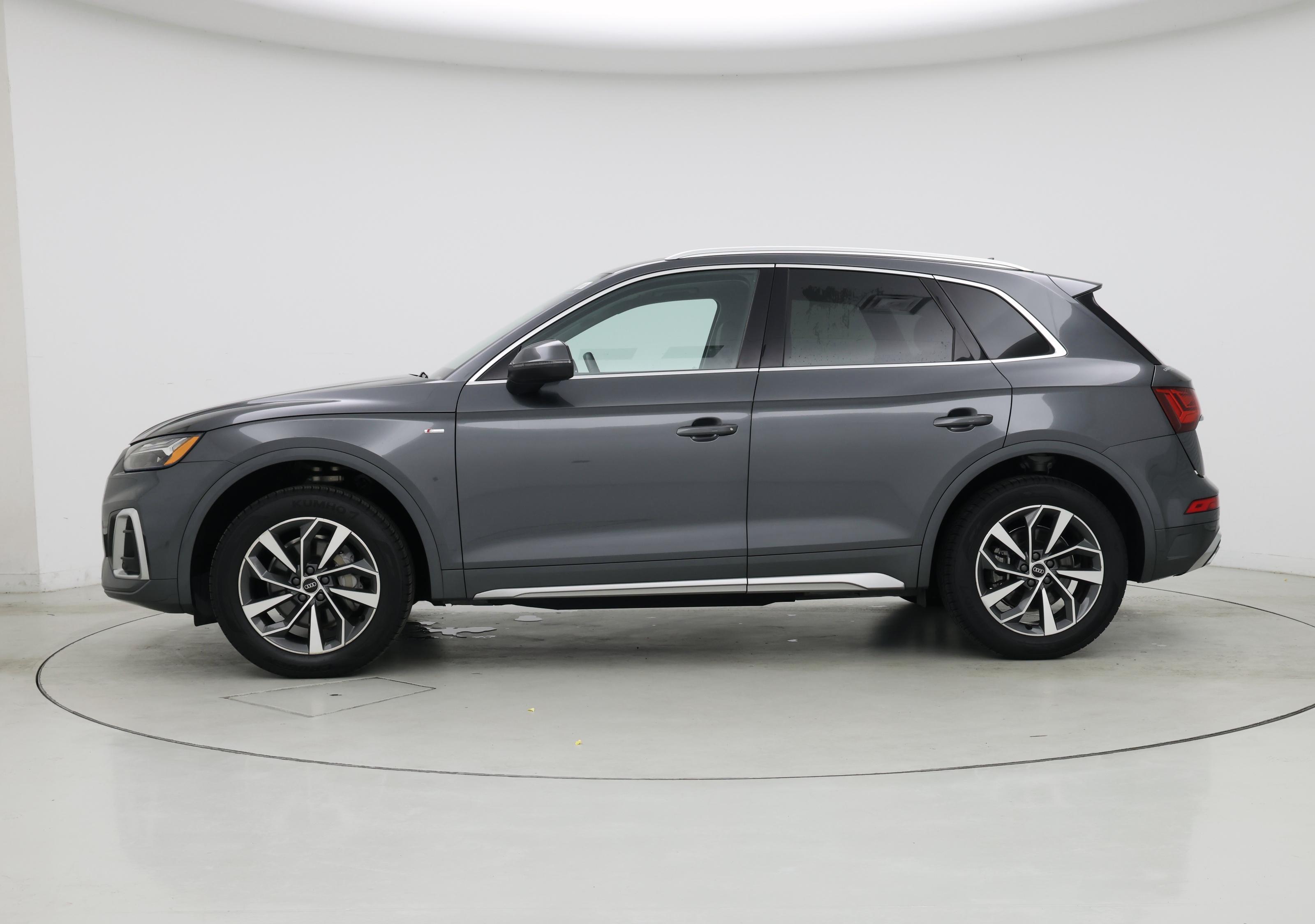 Thumbnail: 2022 Audi Q5 - 3