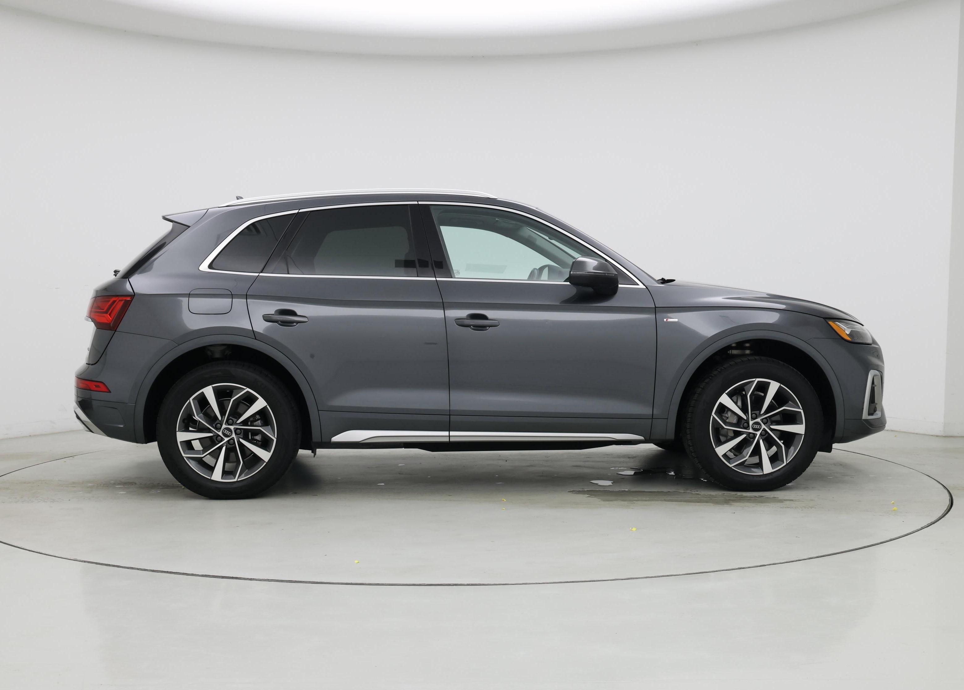 Thumbnail: 2022 Audi Q5 - 7