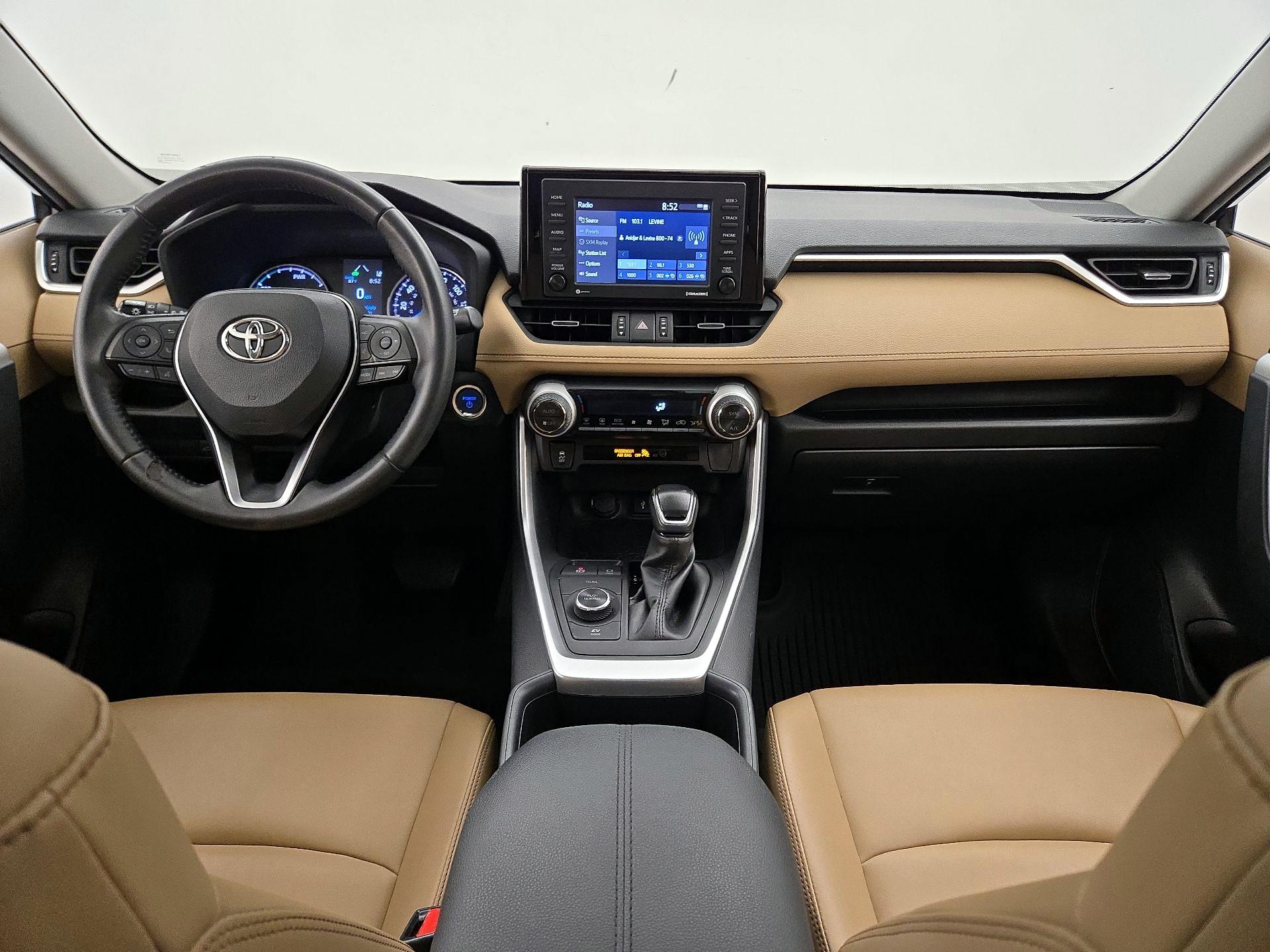 Thumbnail: 2022 Toyota RAV4 - 9