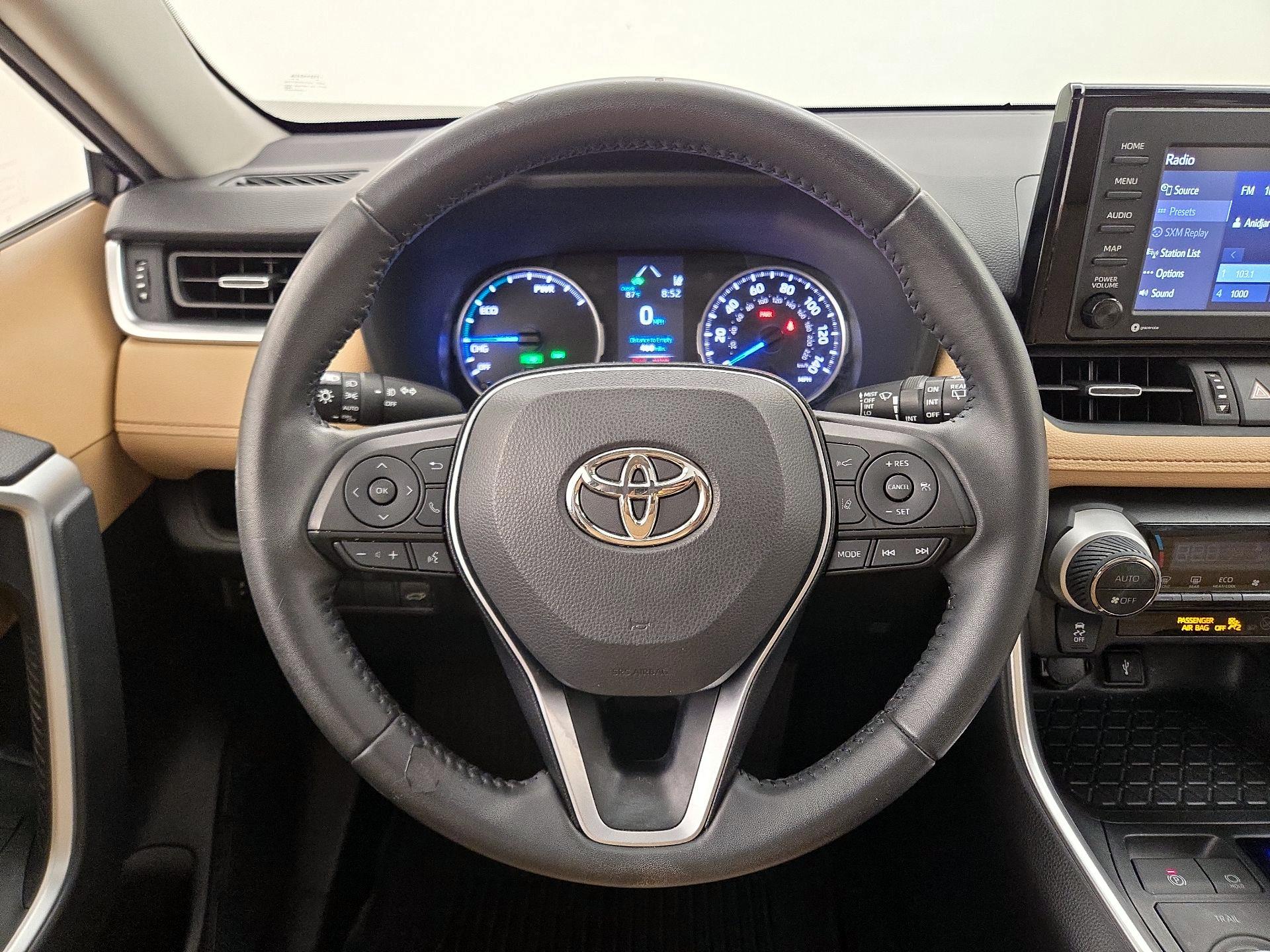 Thumbnail: 2022 Toyota RAV4 - 10