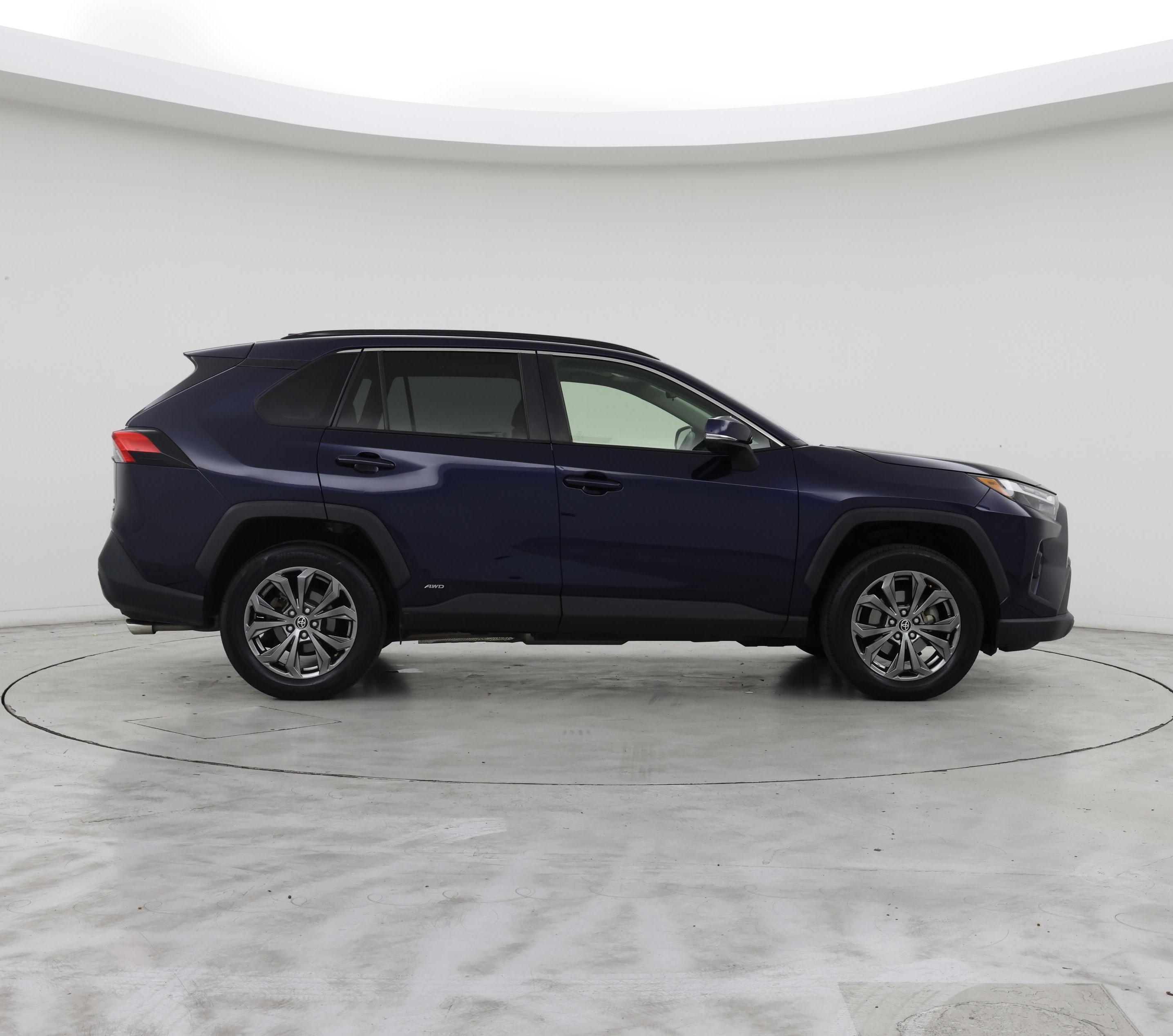 Thumbnail: 2022 Toyota RAV4 - 7