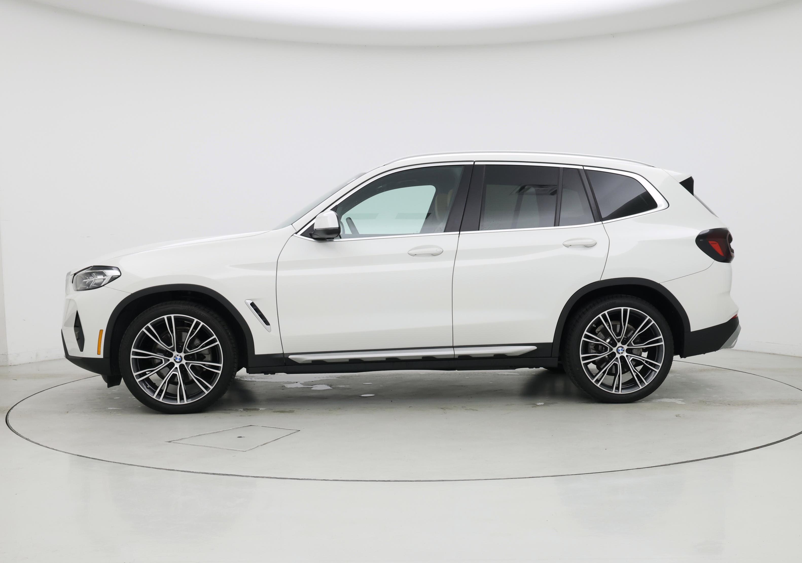 Thumbnail: 2024 BMW X3 - 3