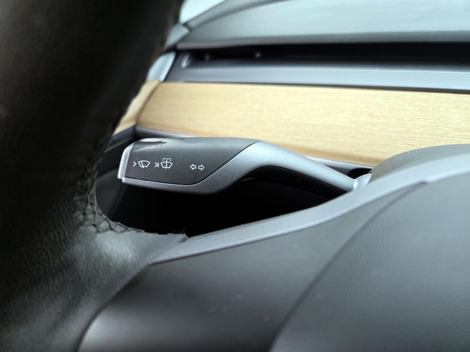 Thumbnail: 2021 Tesla Model 3 - 13