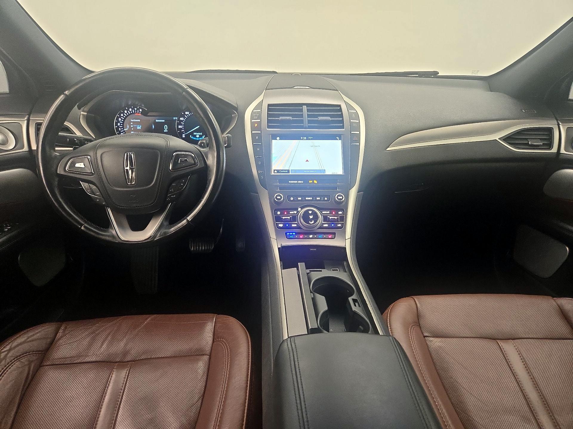 Thumbnail: 2017 Lincoln MKZ - 9