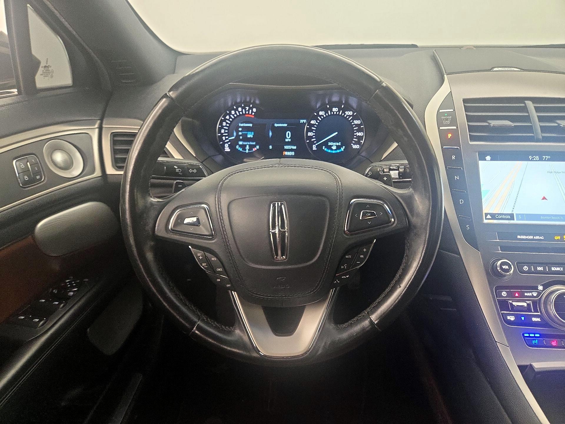 Thumbnail: 2017 Lincoln MKZ - 10