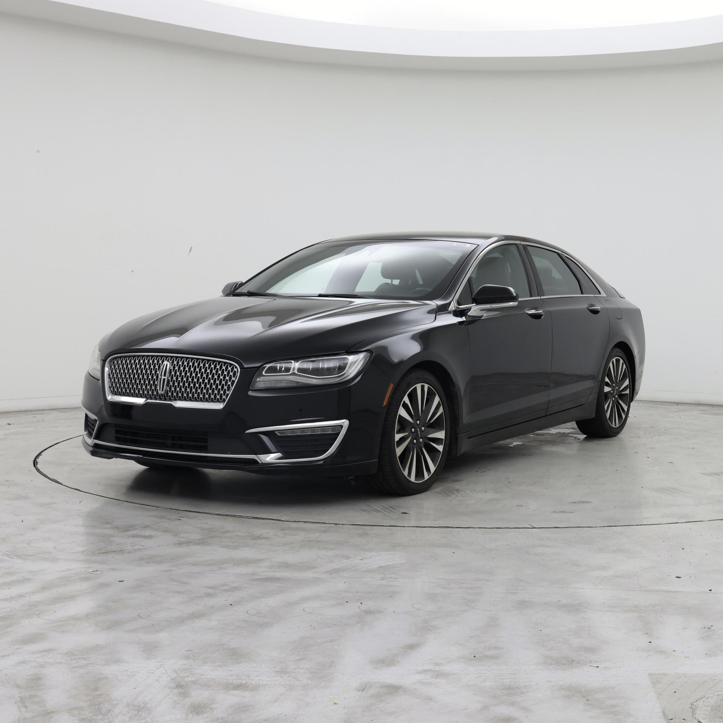 Thumbnail: 2017 Lincoln MKZ - 4