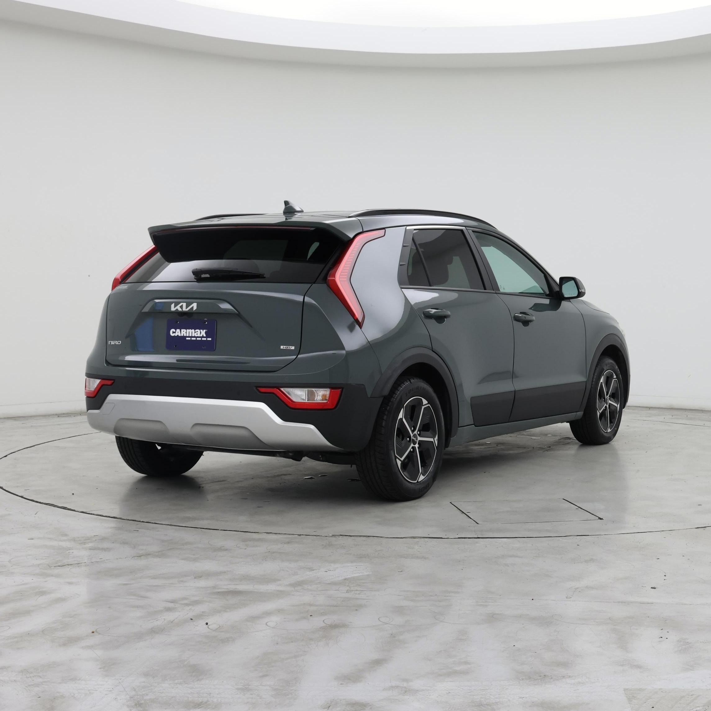 Thumbnail: 2024 Kia Niro - 8