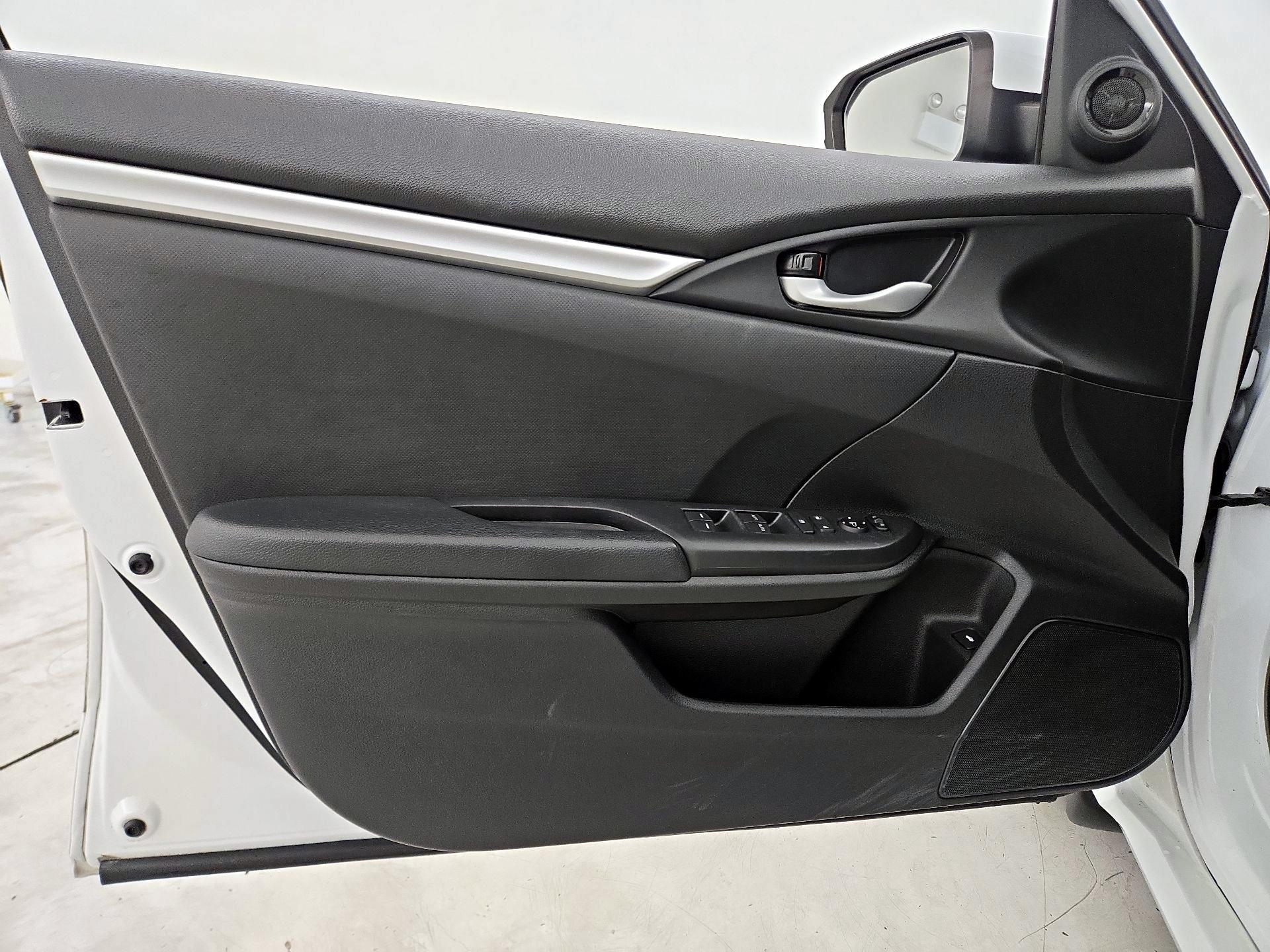 Thumbnail: 2019 Honda Civic - 12