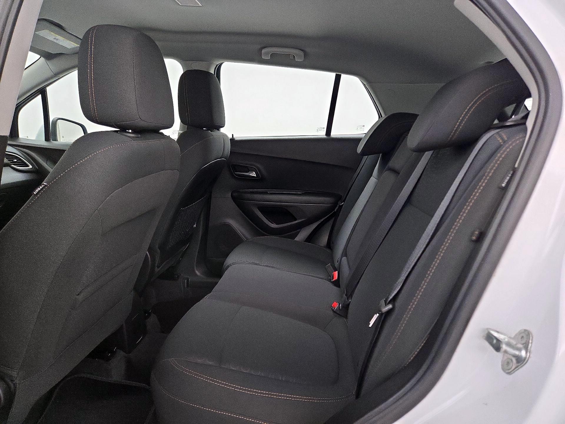 Thumbnail: 2017 Chevrolet Trax - 19