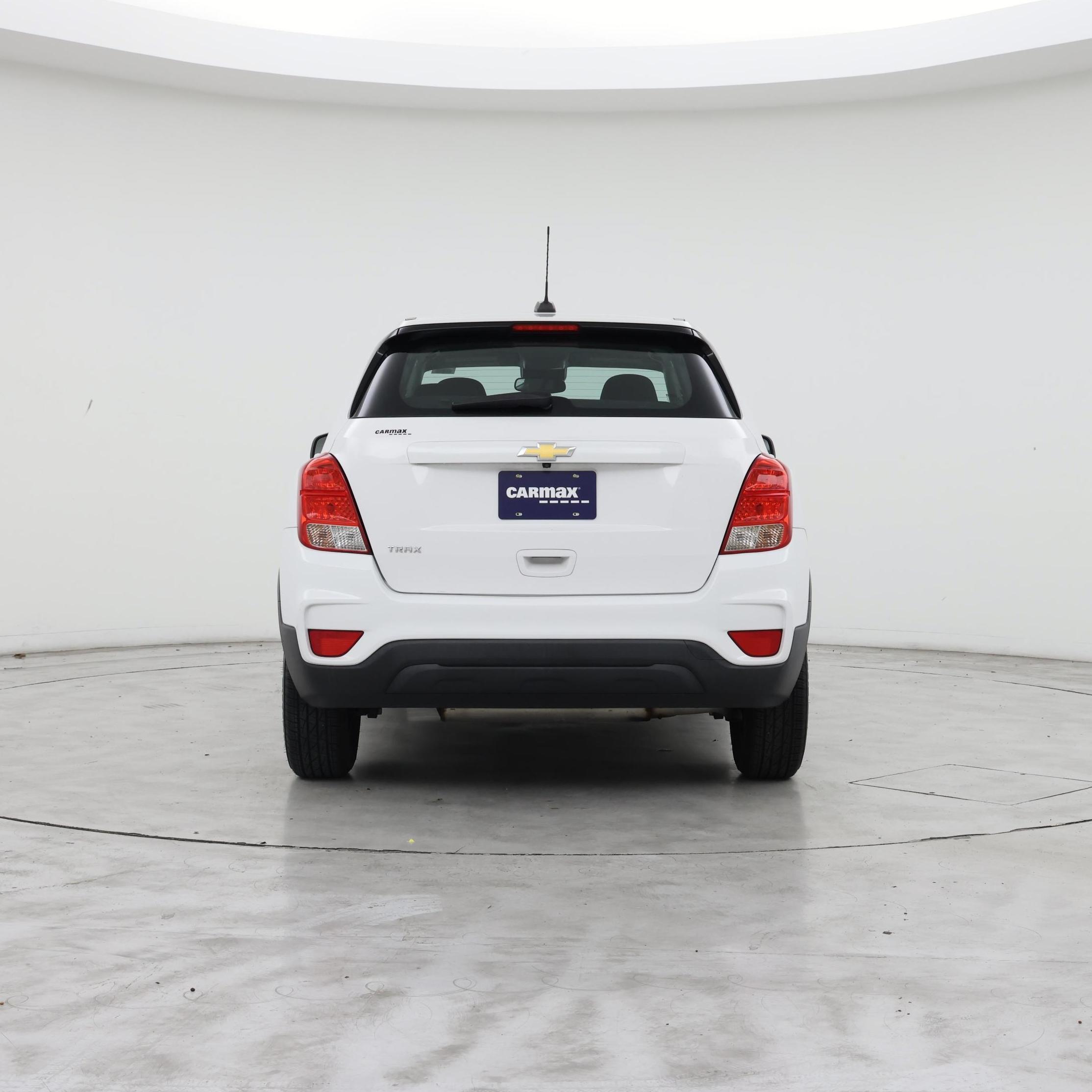 Thumbnail: 2017 Chevrolet Trax - 6