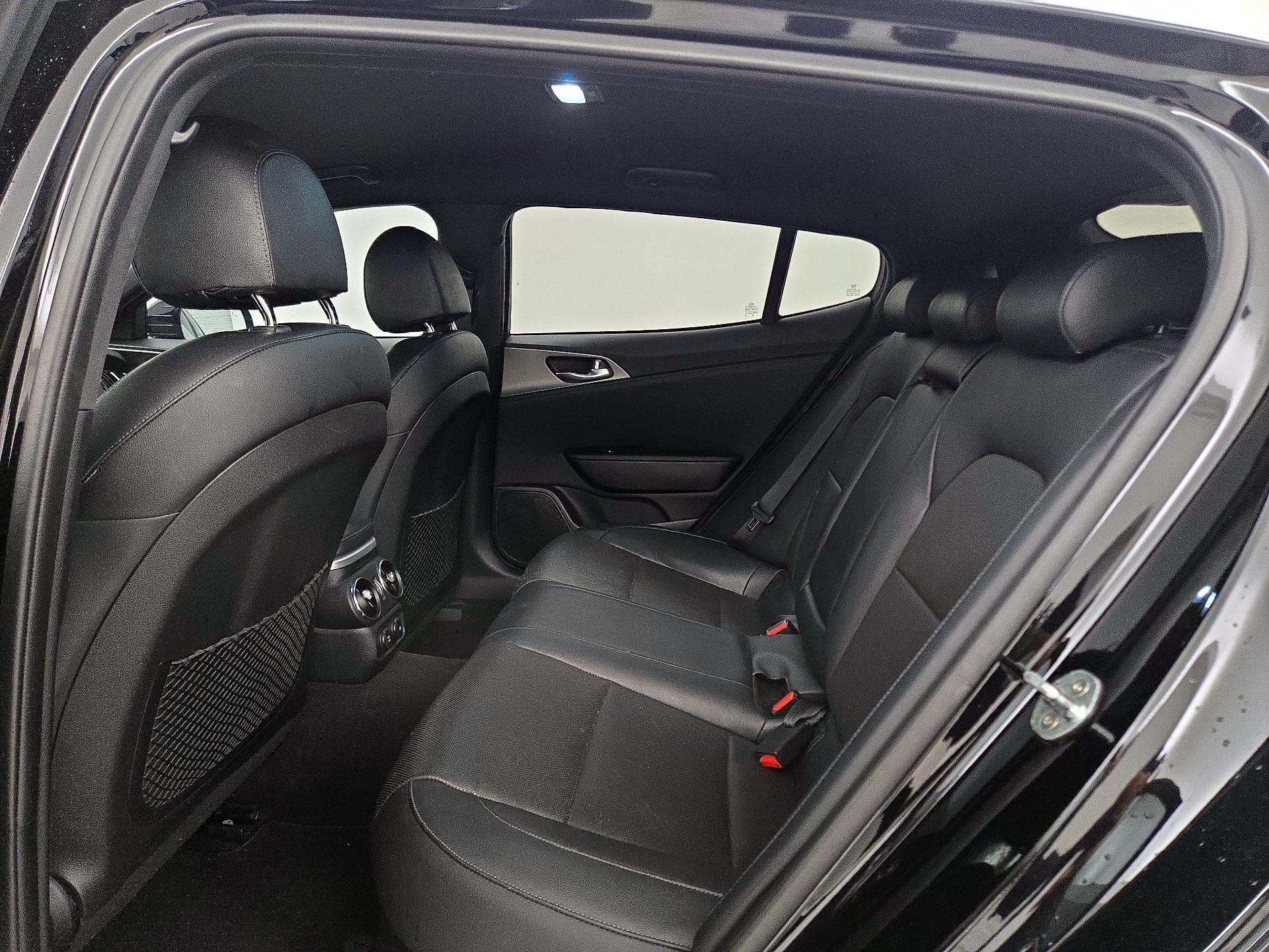 Thumbnail: 2019 Kia Stinger - 19