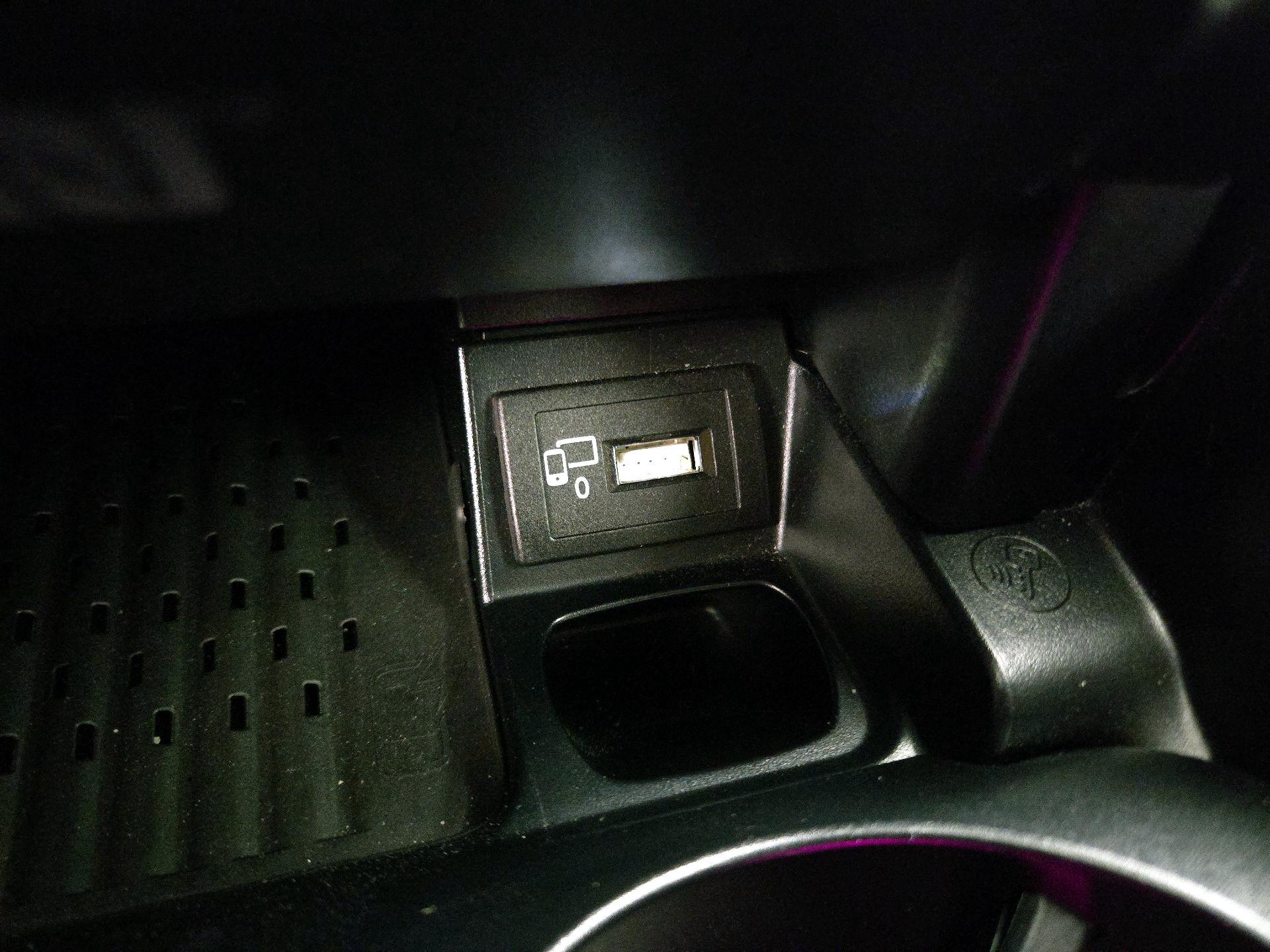 Thumbnail: 2020 Mercedes-Benz E-Class - 19