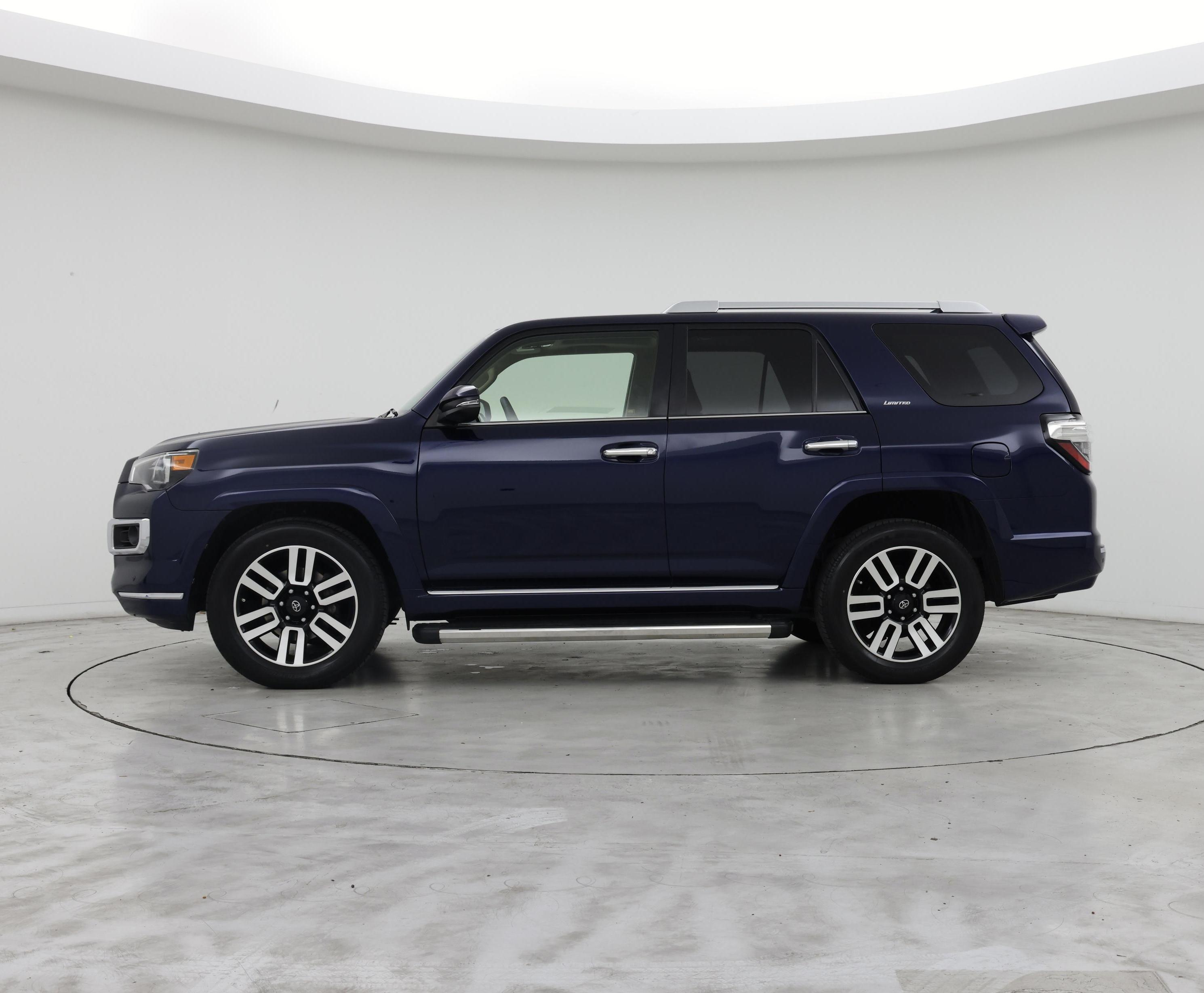 Thumbnail: 2016 Toyota 4Runner - 3