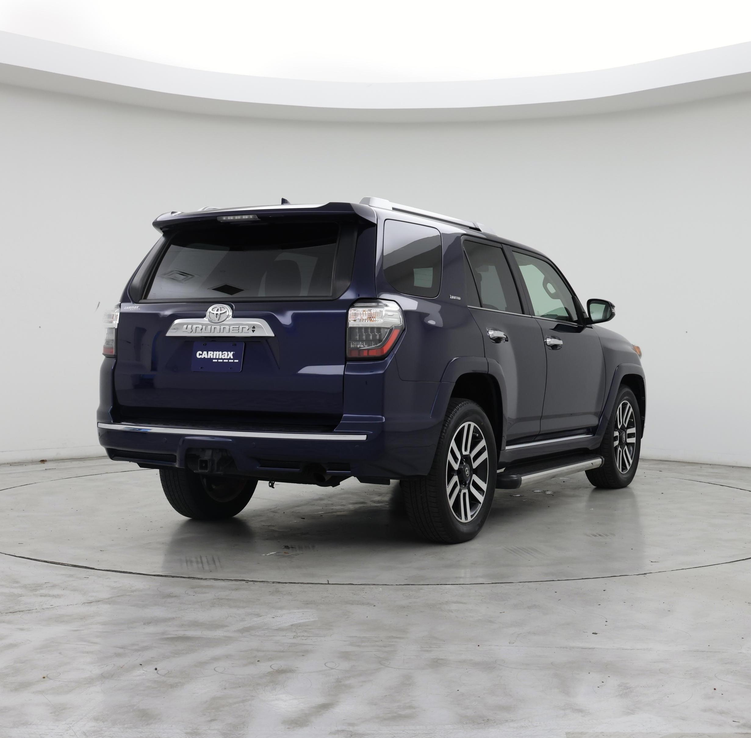 Thumbnail: 2016 Toyota 4Runner - 8