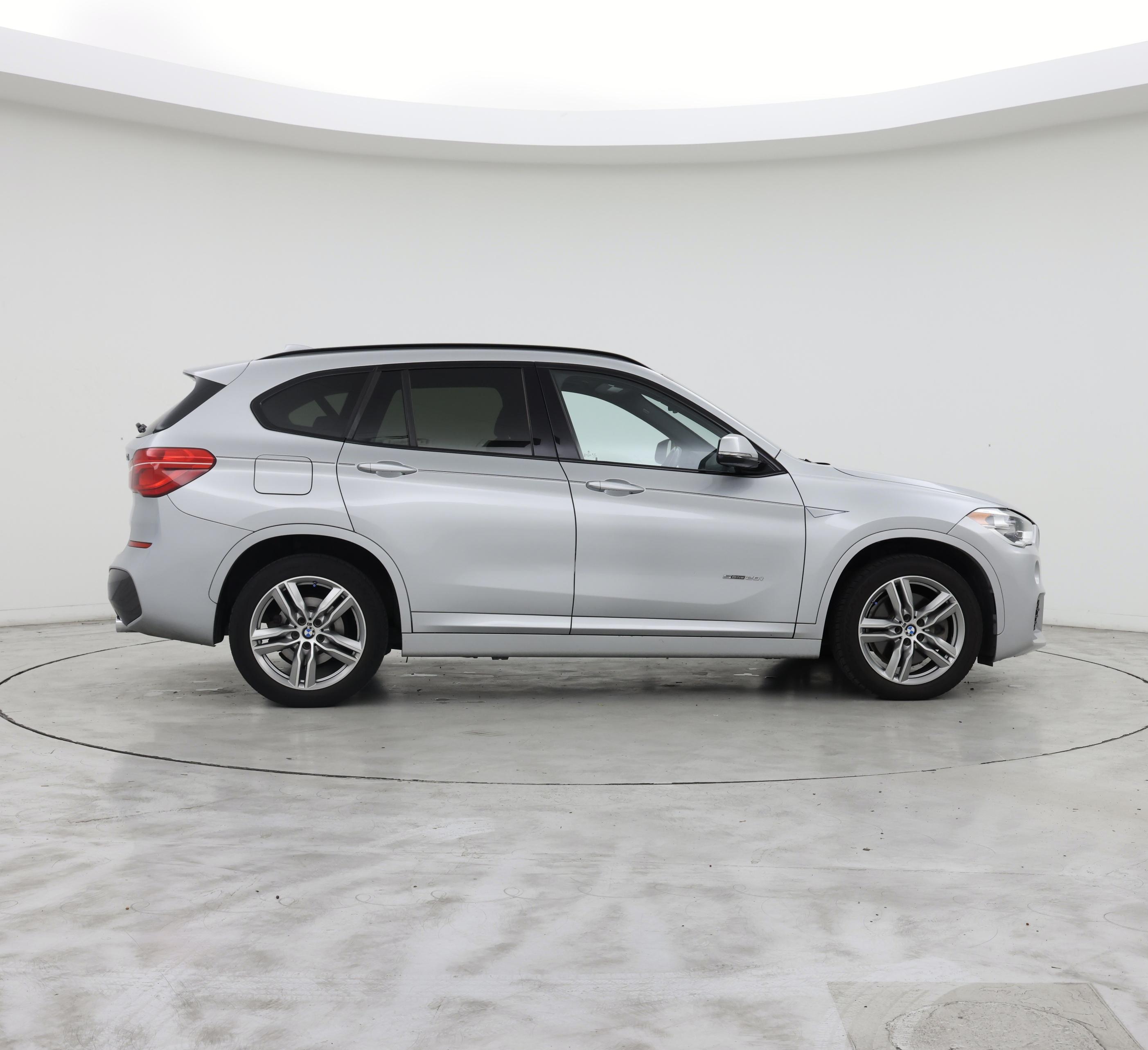 Thumbnail: 2018 BMW X1 - 7