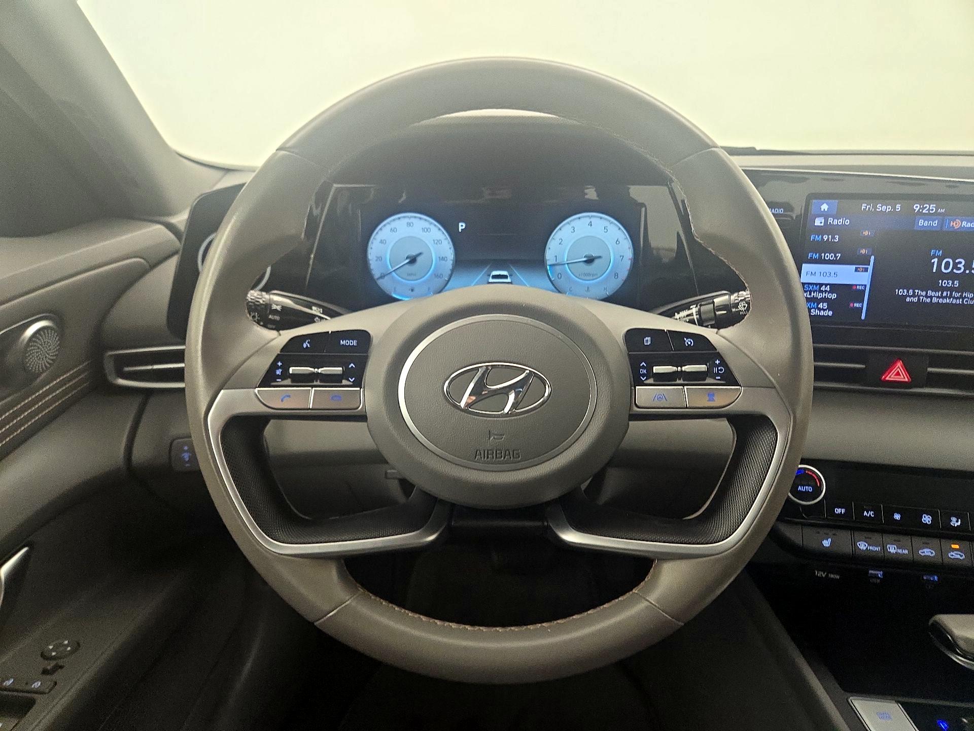 Thumbnail: 2022 Hyundai Elantra - 10