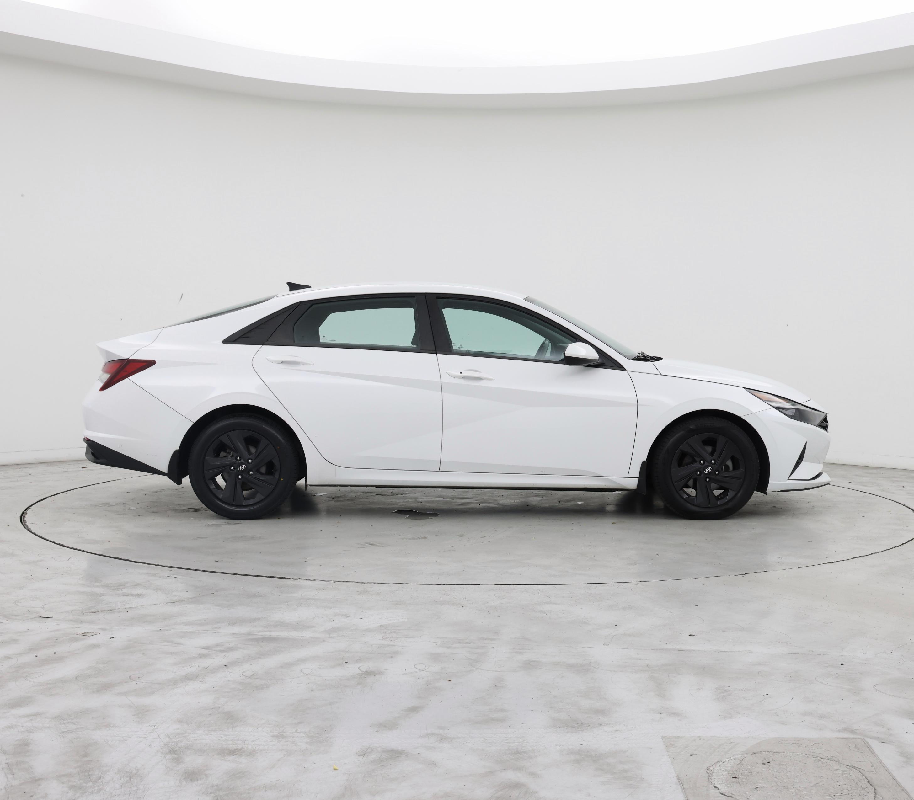 Thumbnail: 2022 Hyundai Elantra - 7