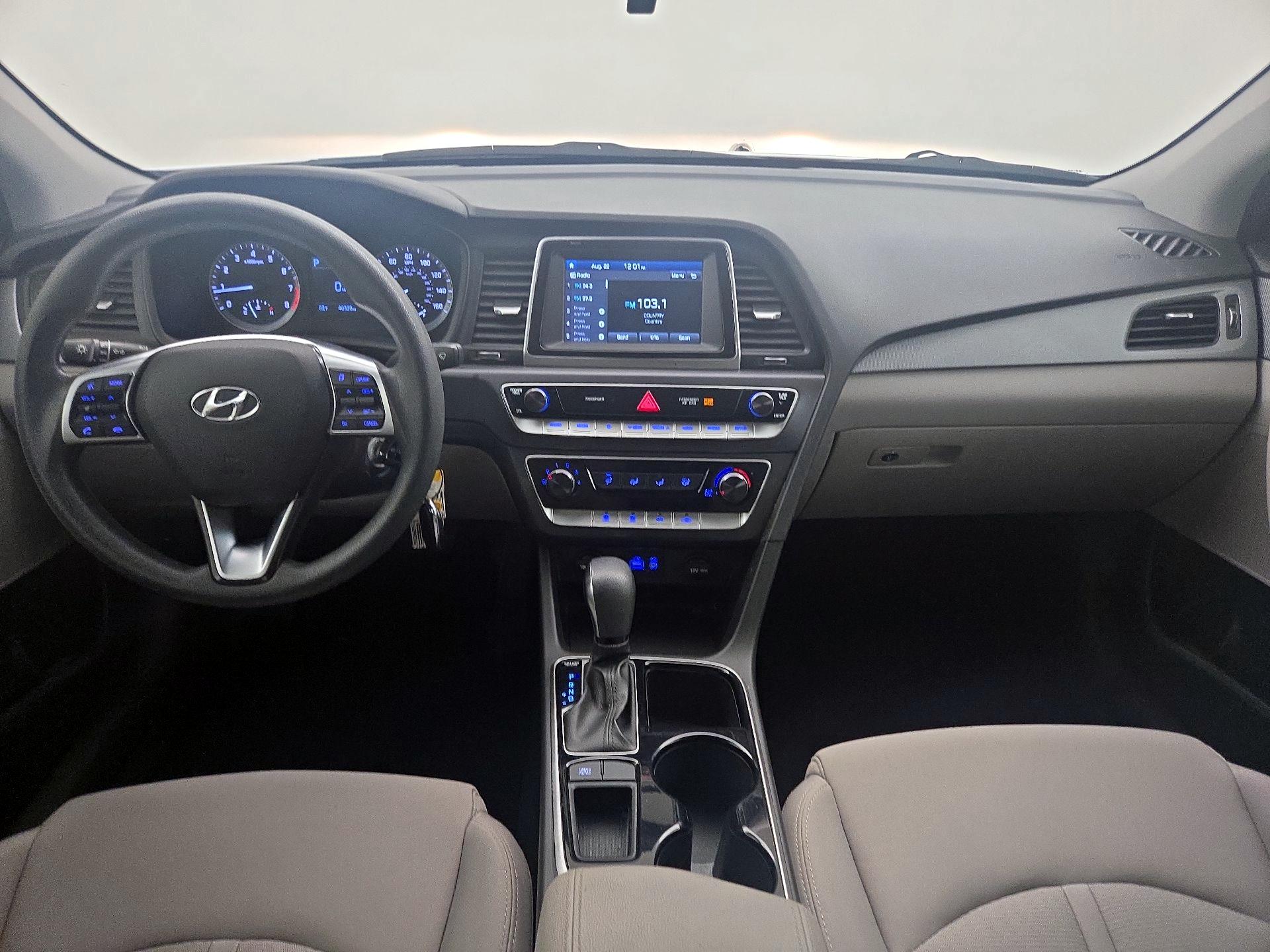 Thumbnail: 2019 Hyundai Sonata - 9