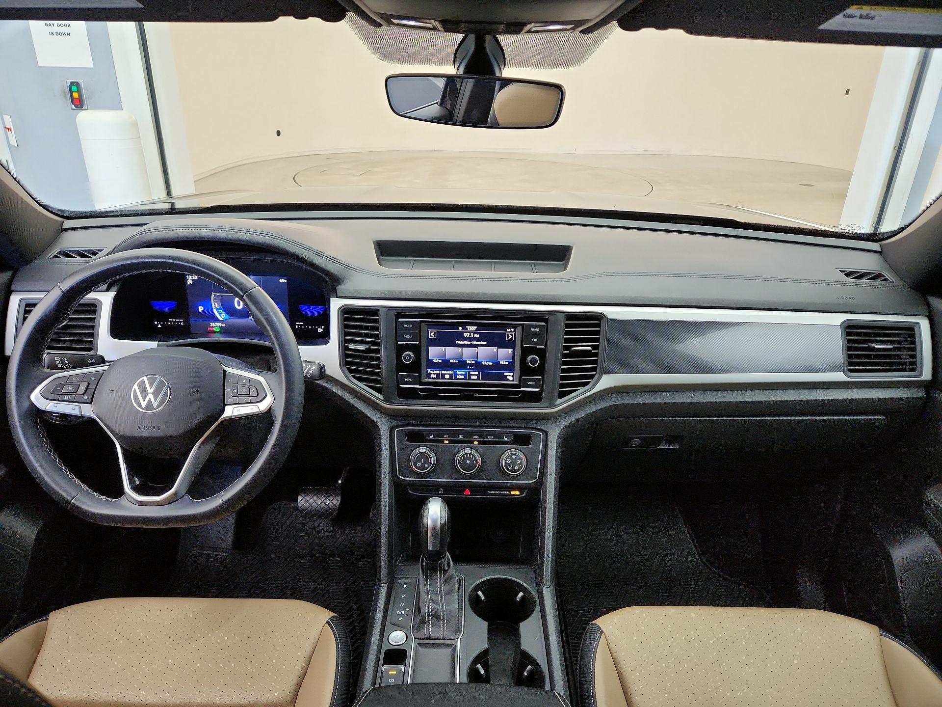 Thumbnail: 2023 Volkswagen Atlas - 9