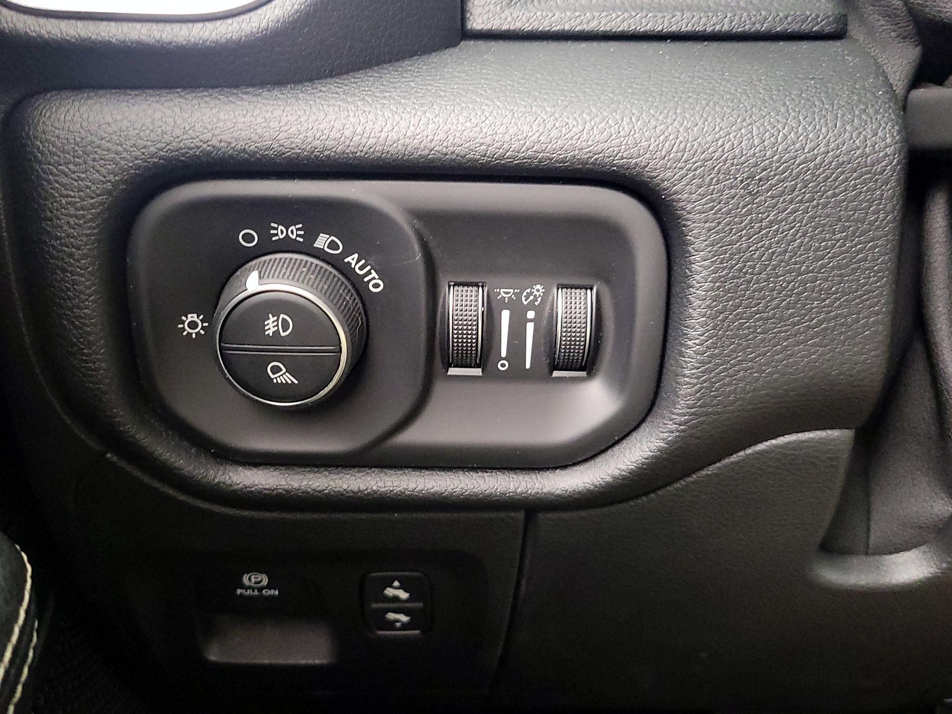 Thumbnail: 2021 RAM 1500 - 13