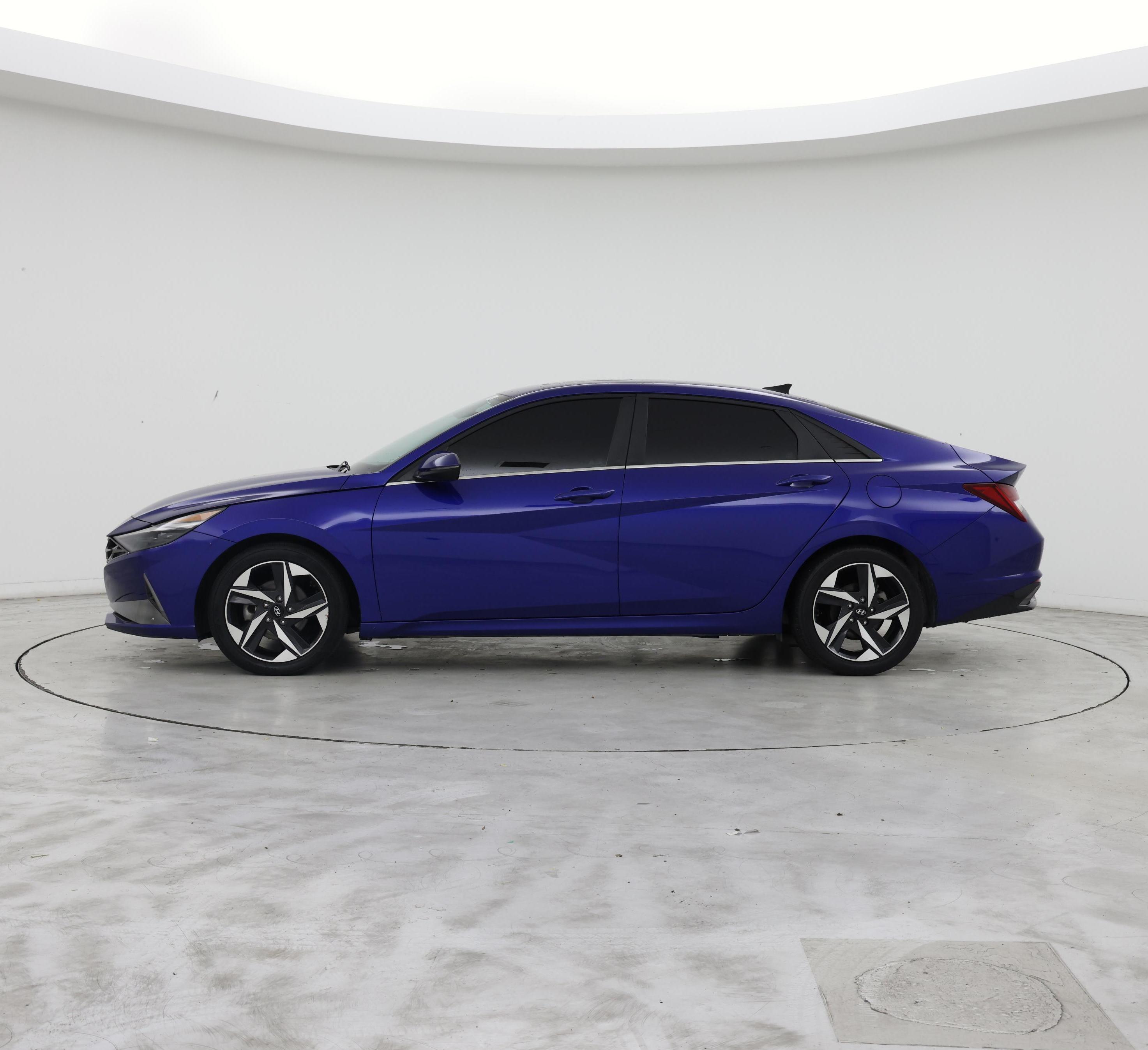 Thumbnail: 2022 Hyundai Elantra - 3
