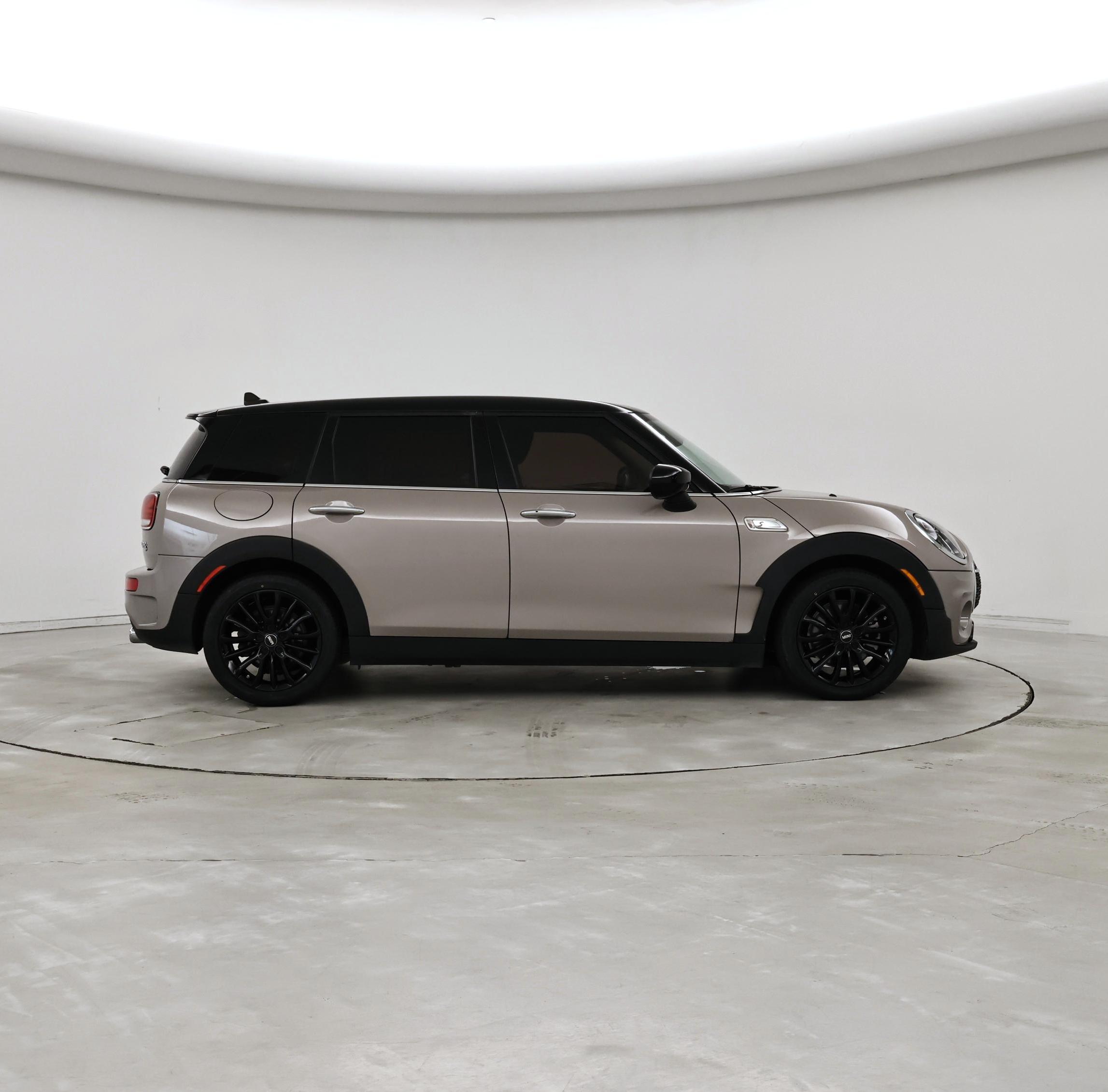 Thumbnail: 2023 MINI Cooper Clubman - 7