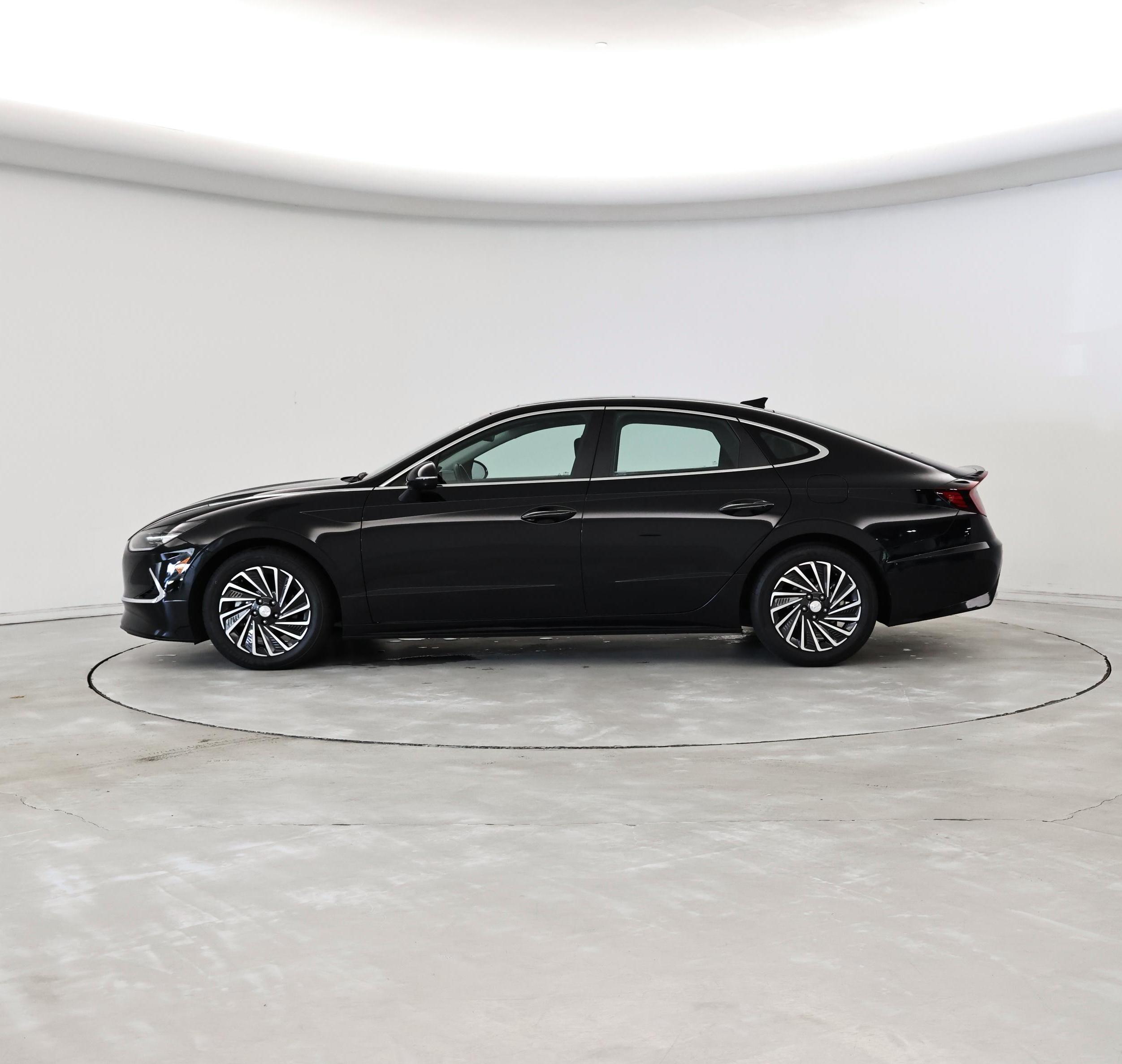 Thumbnail: 2023 Hyundai Sonata - 3