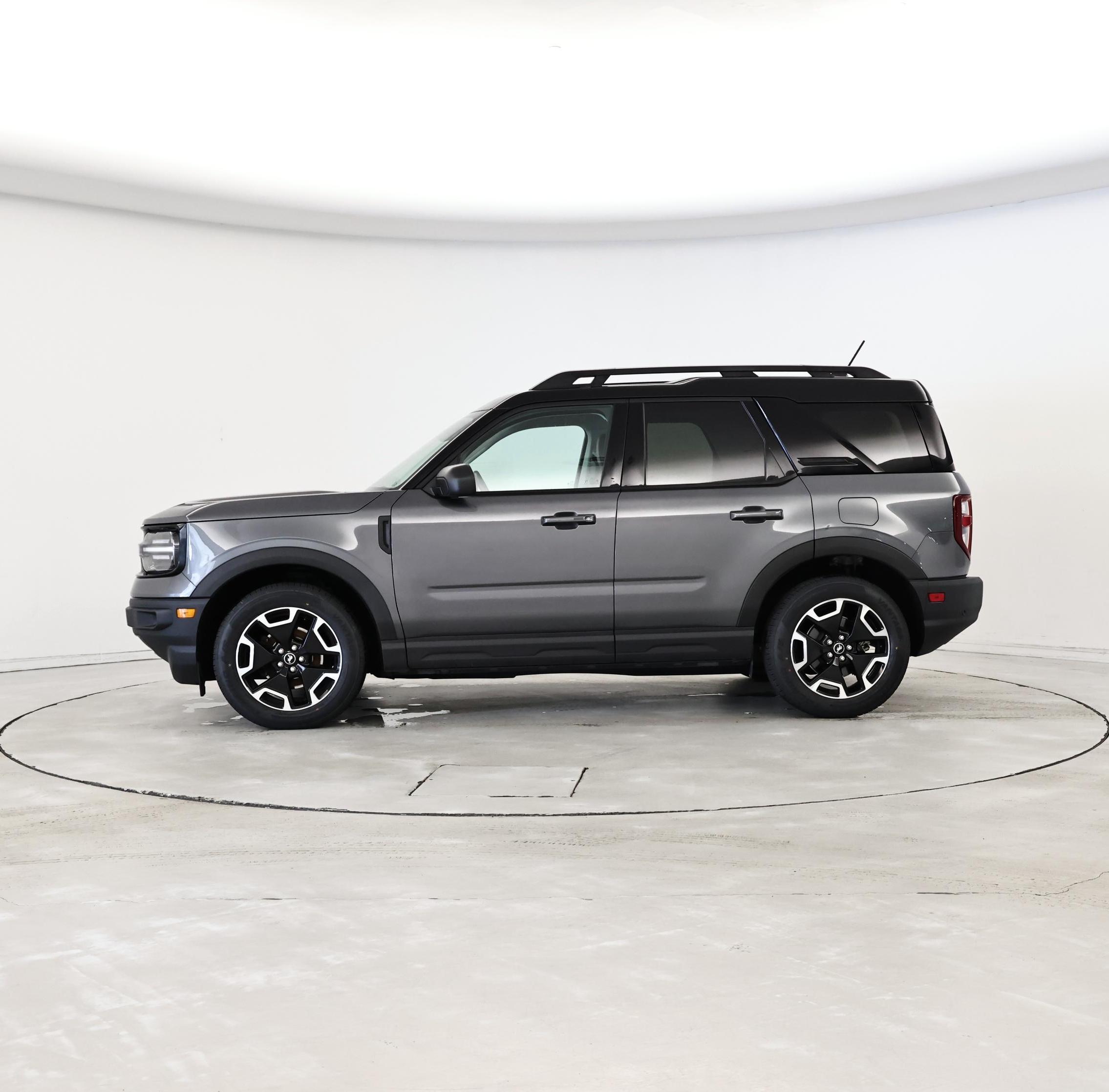 Thumbnail: 2022 Ford Bronco Sport - 3